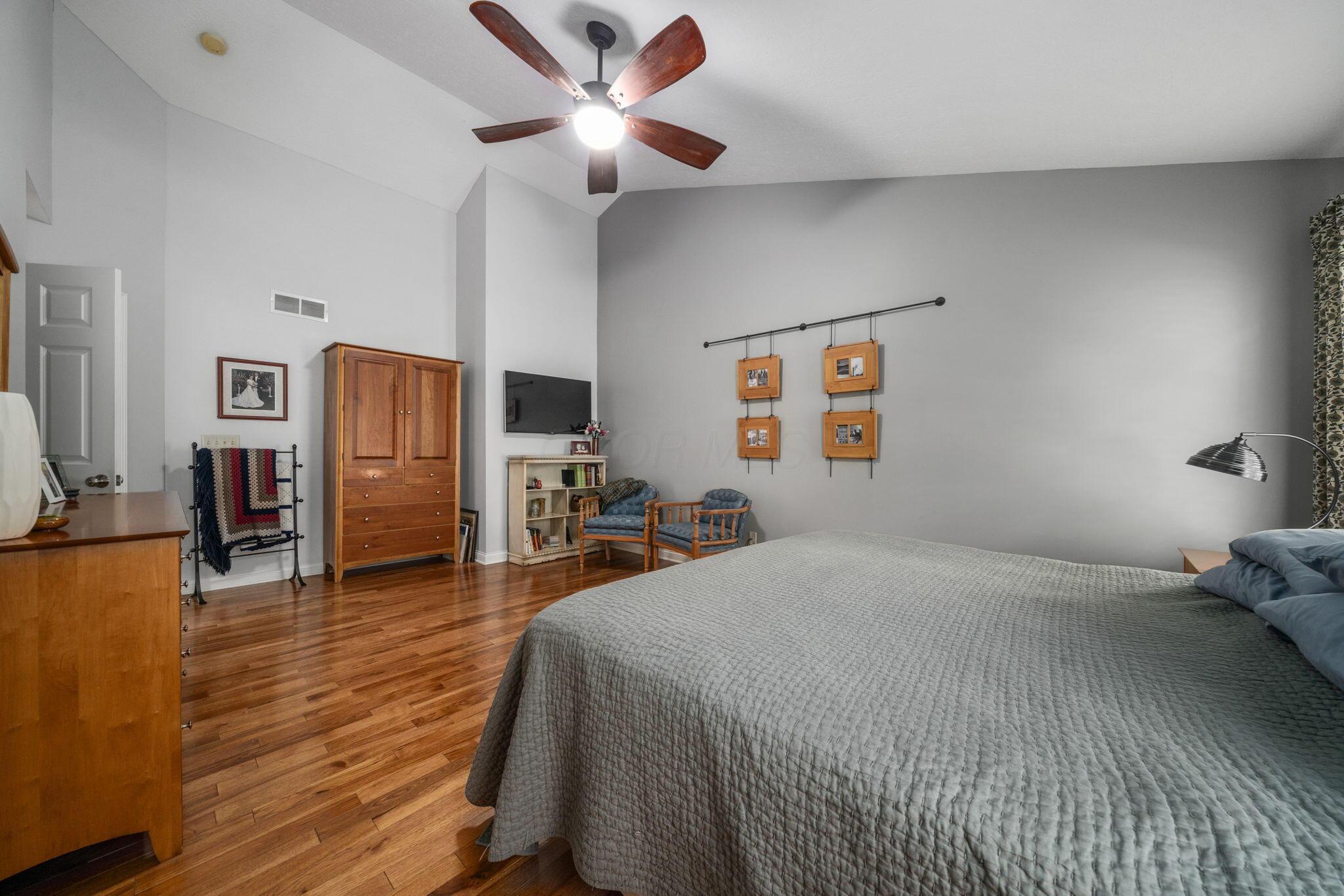 403 Ashmoore Circle E Property Photo 42