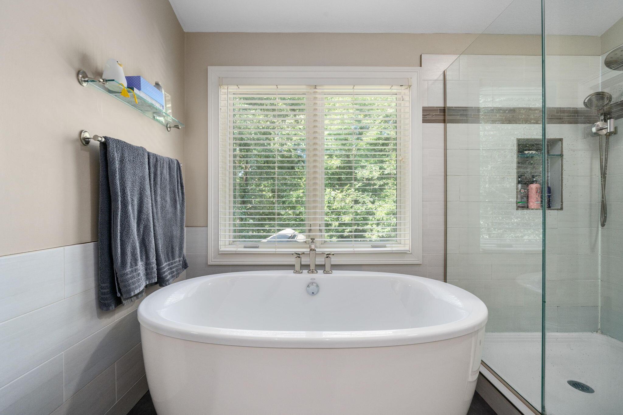 403 Ashmoore Circle E Property Photo 46