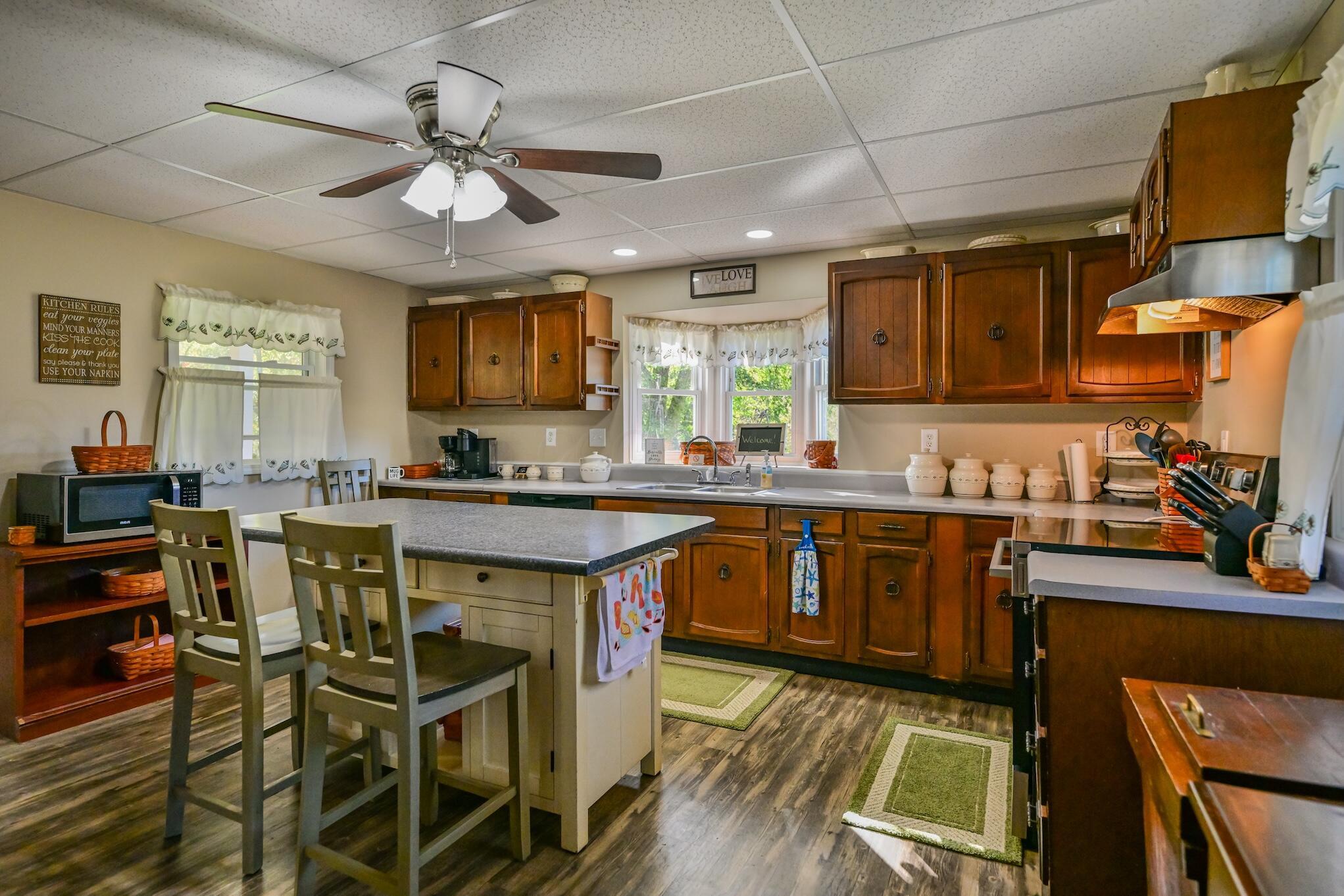 1422 State Road 56 Property Photo 9