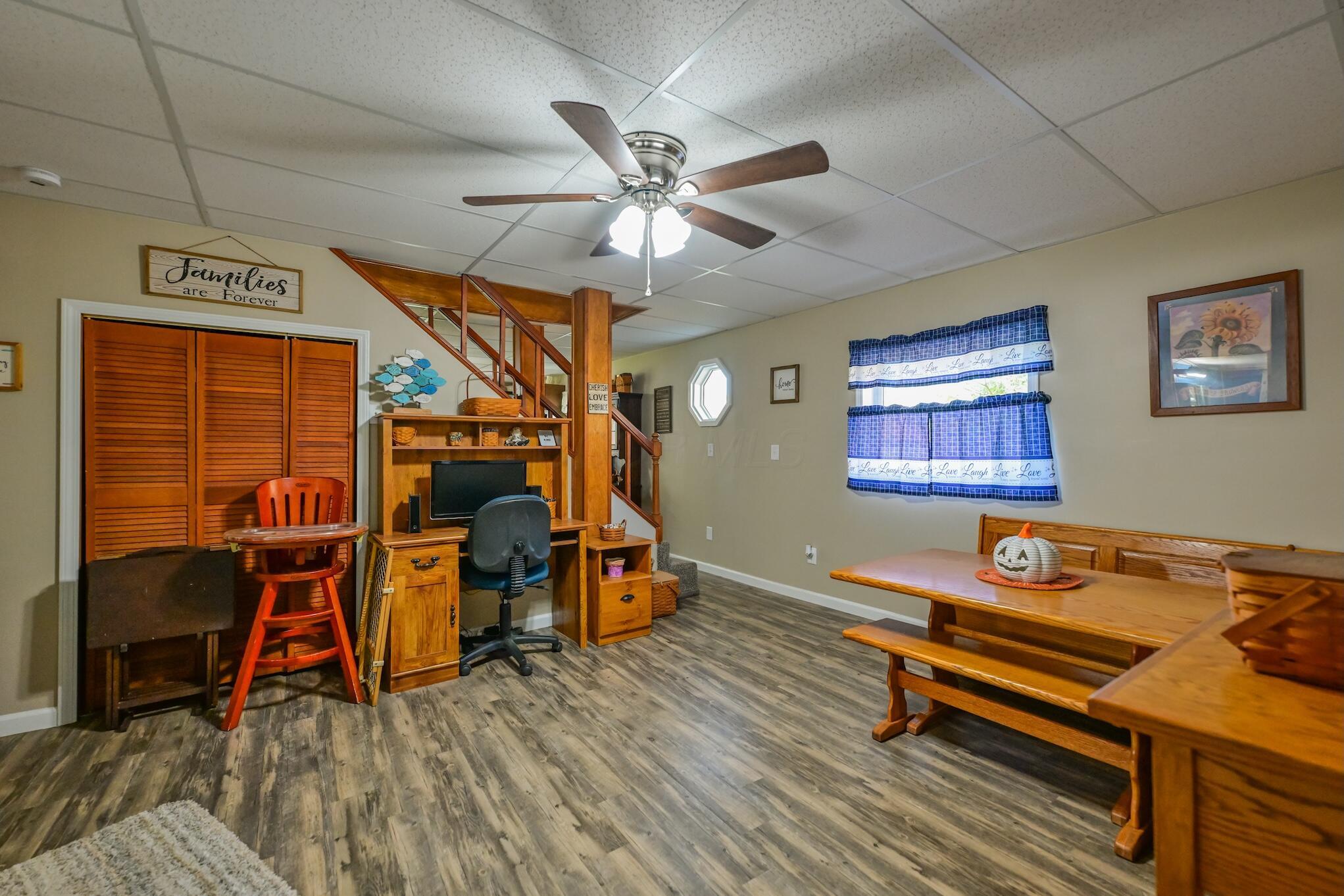 1422 State Road 56 Property Photo 13