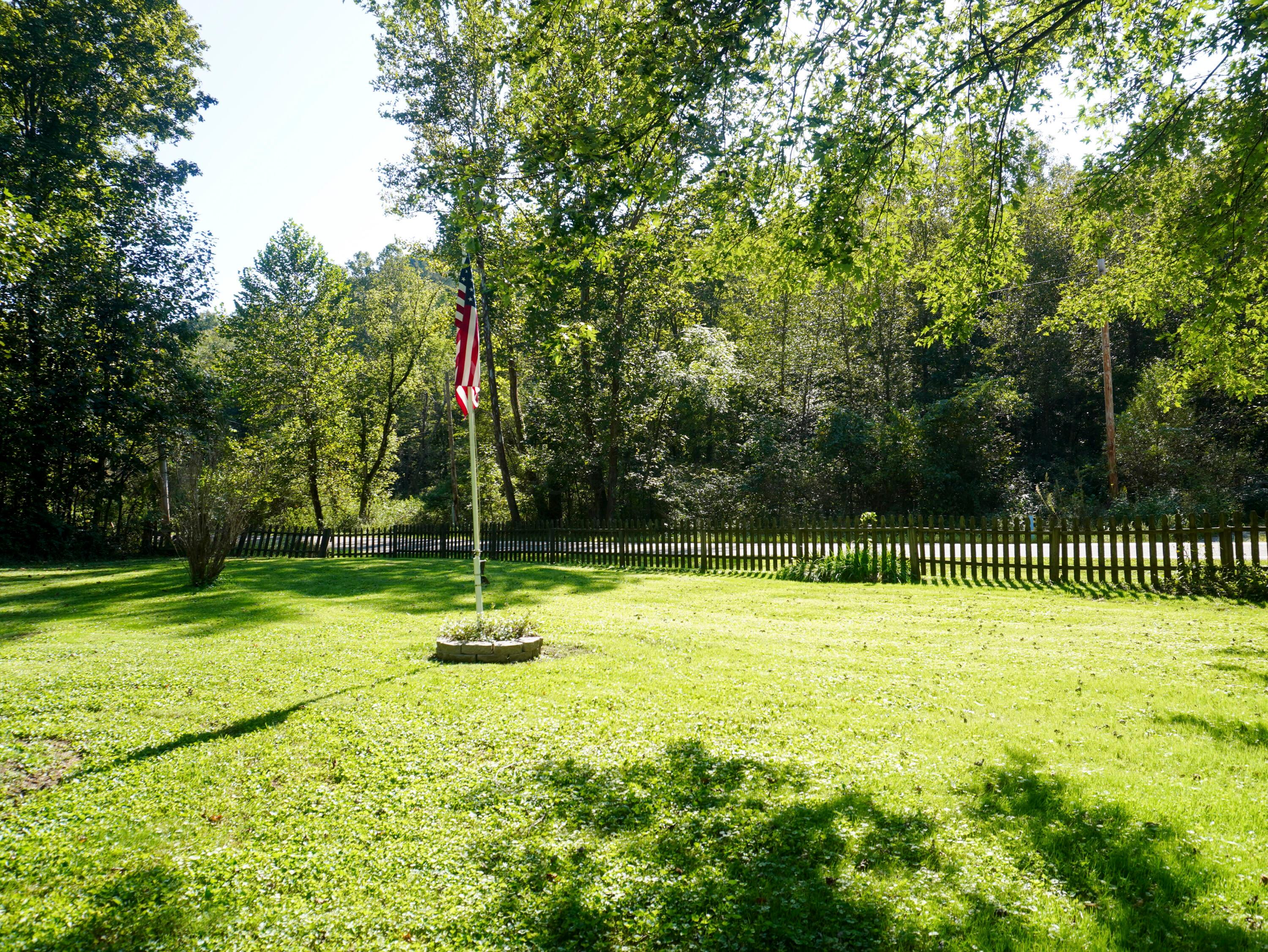 1422 State Road 56 Property Photo 23
