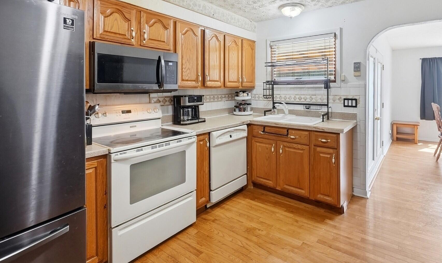 2025 Ward Road Property Photo 2