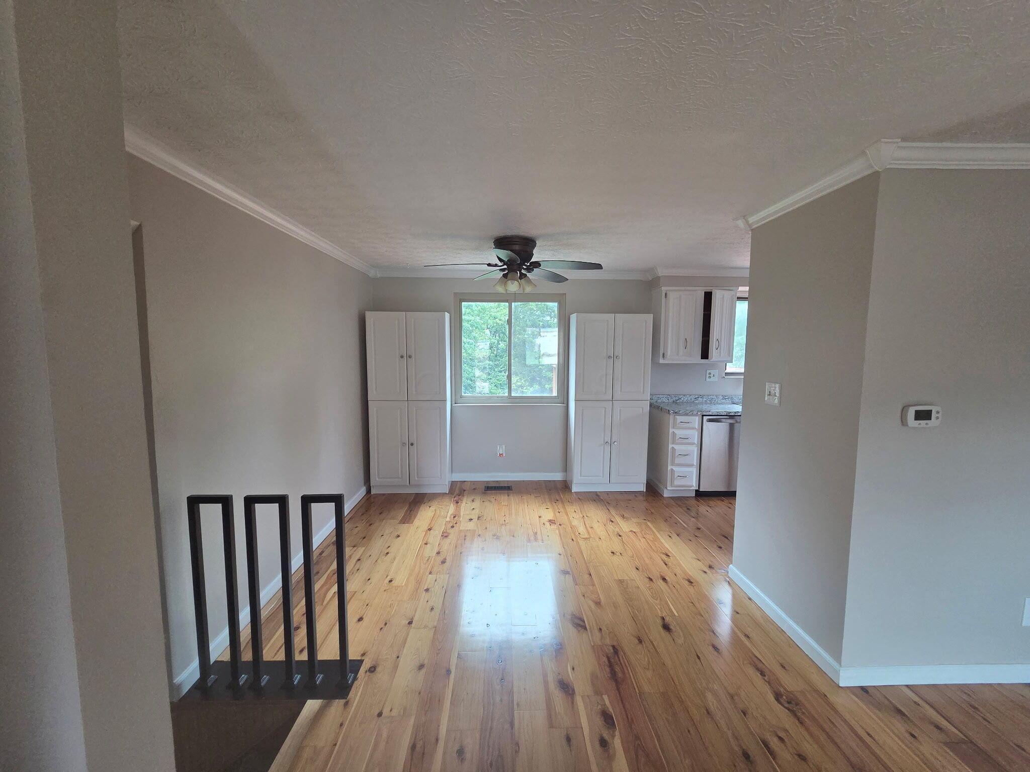 5225 Wolf Run Property Photo 3