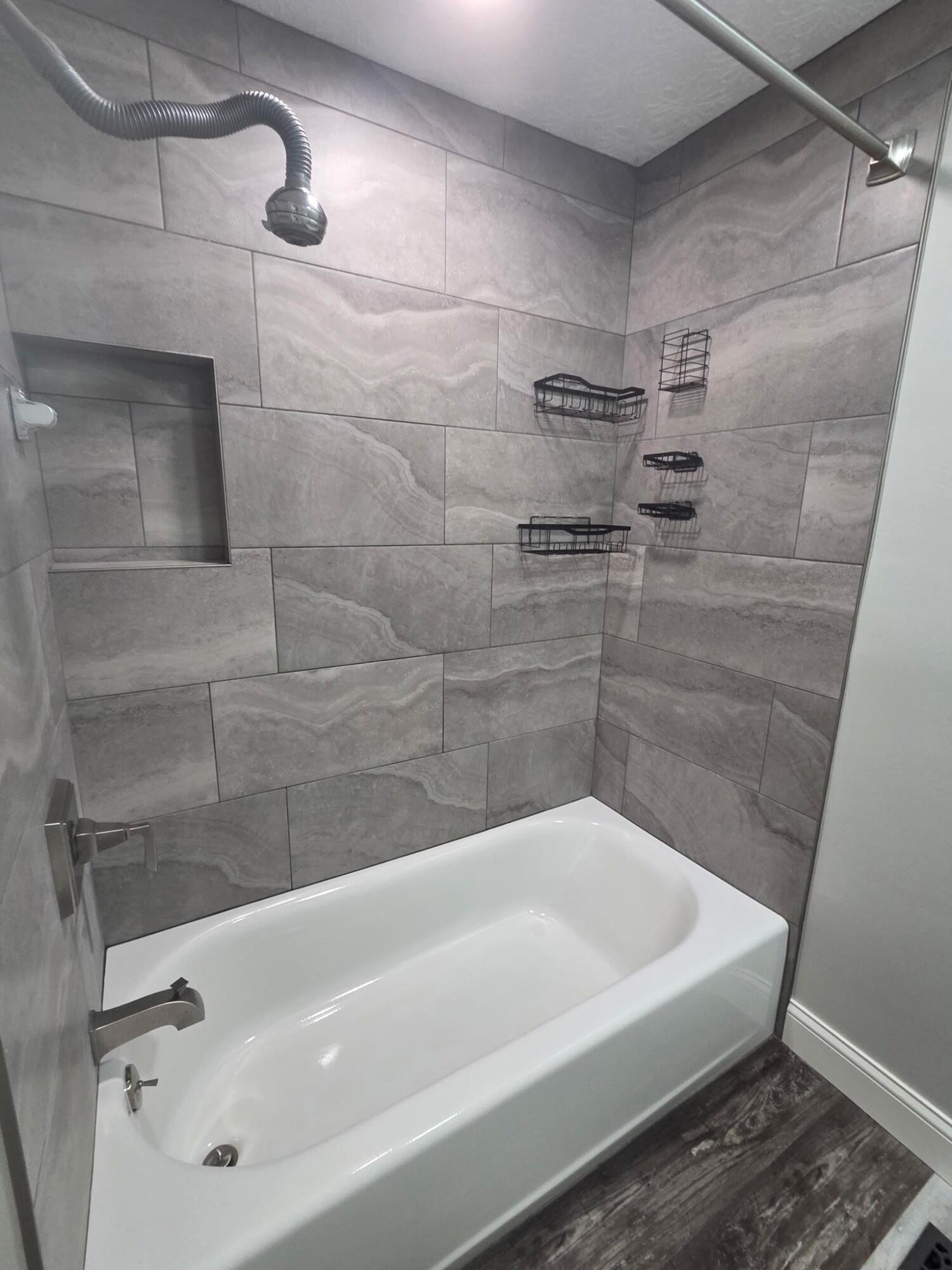 5225 Wolf Run Property Photo 15