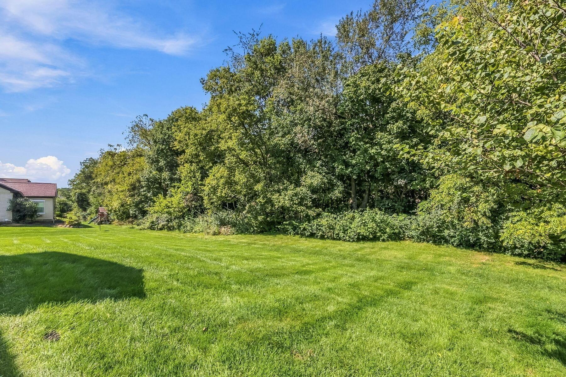 1002 Rambling Brook Way Property Photo 6