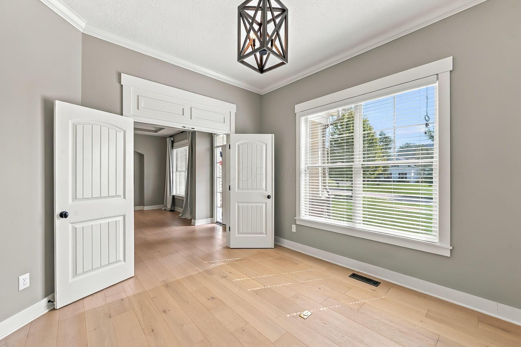 1002 Rambling Brook Way Property Photo 16