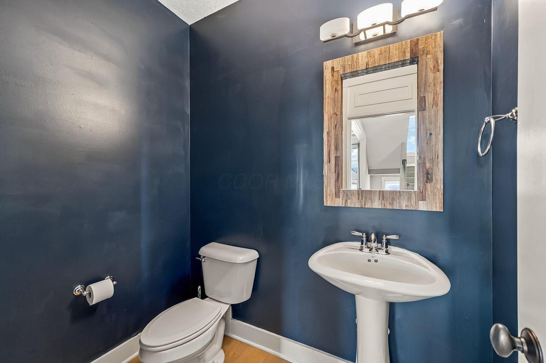 1002 Rambling Brook Way Property Photo 33