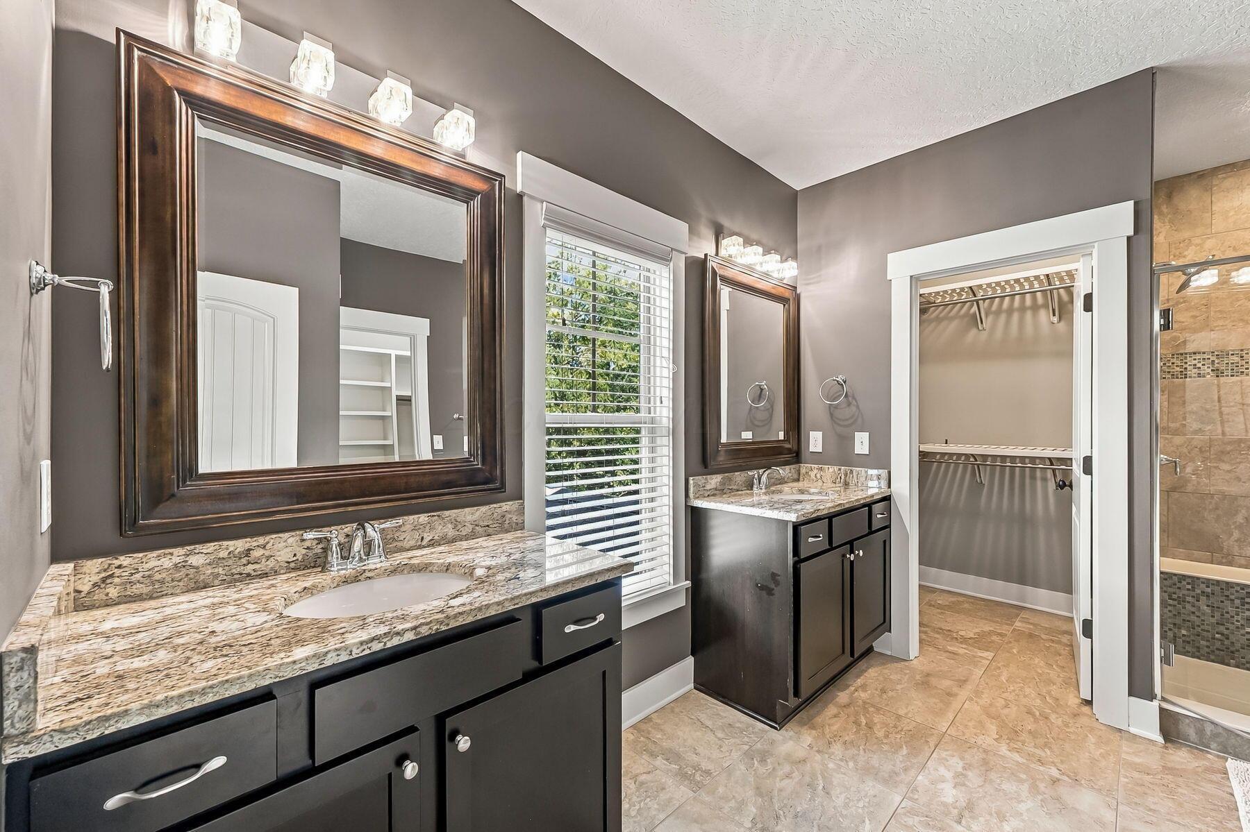 1002 Rambling Brook Way Property Photo 38