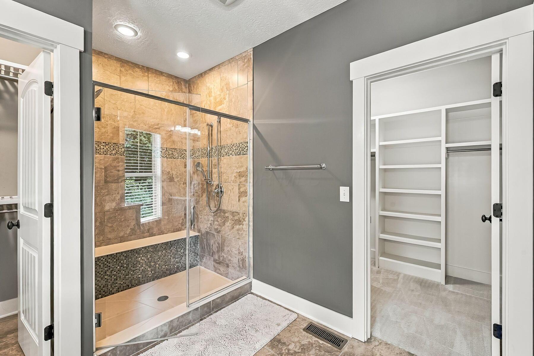 1002 Rambling Brook Way Property Photo 40