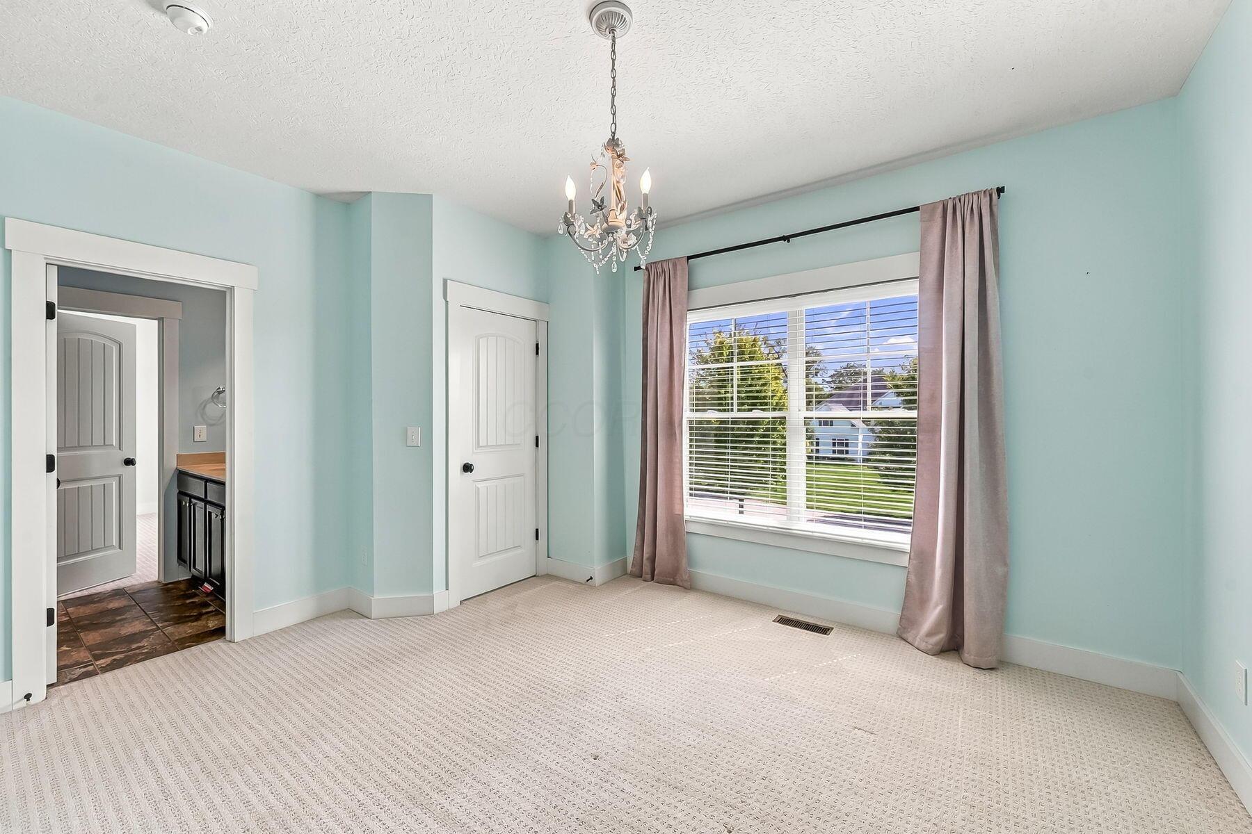 1002 Rambling Brook Way Property Photo 47