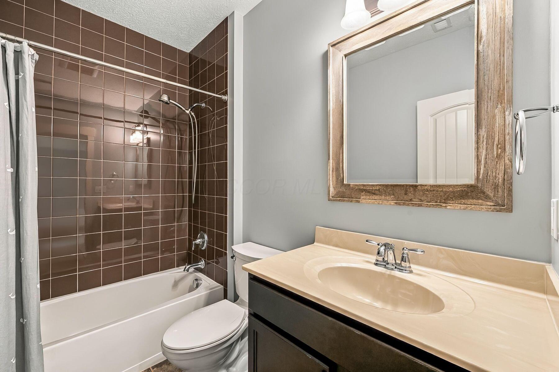 1002 Rambling Brook Way Property Photo 56