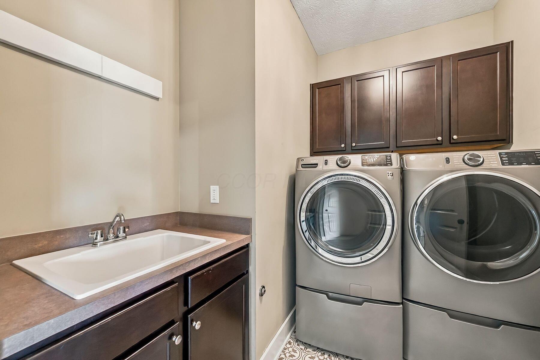 1002 Rambling Brook Way Property Photo 57