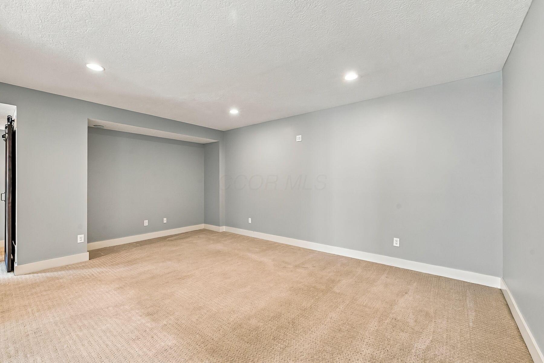 1002 Rambling Brook Way Property Photo 58