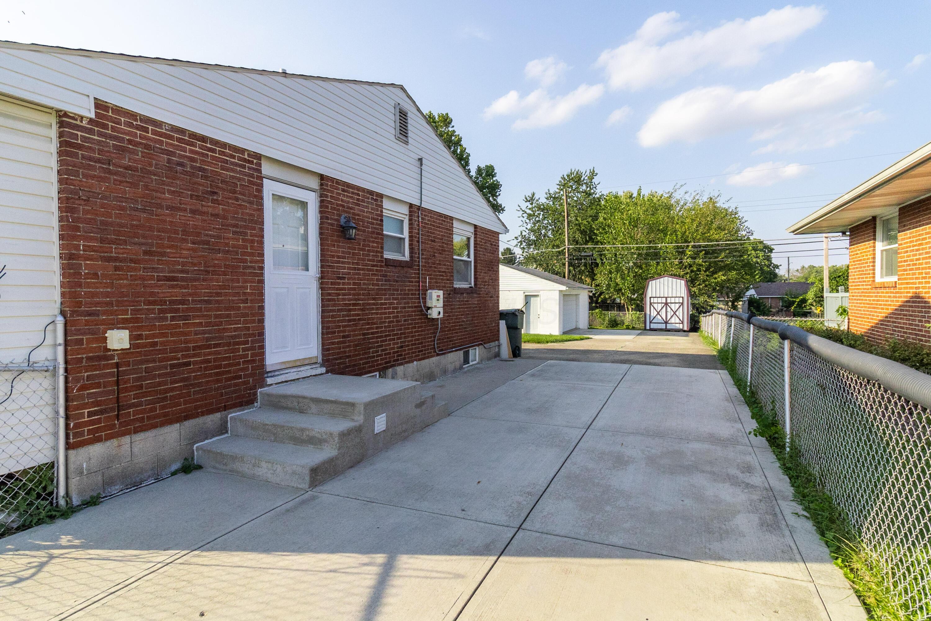 120 Ziegler Avenue Property Photo 3