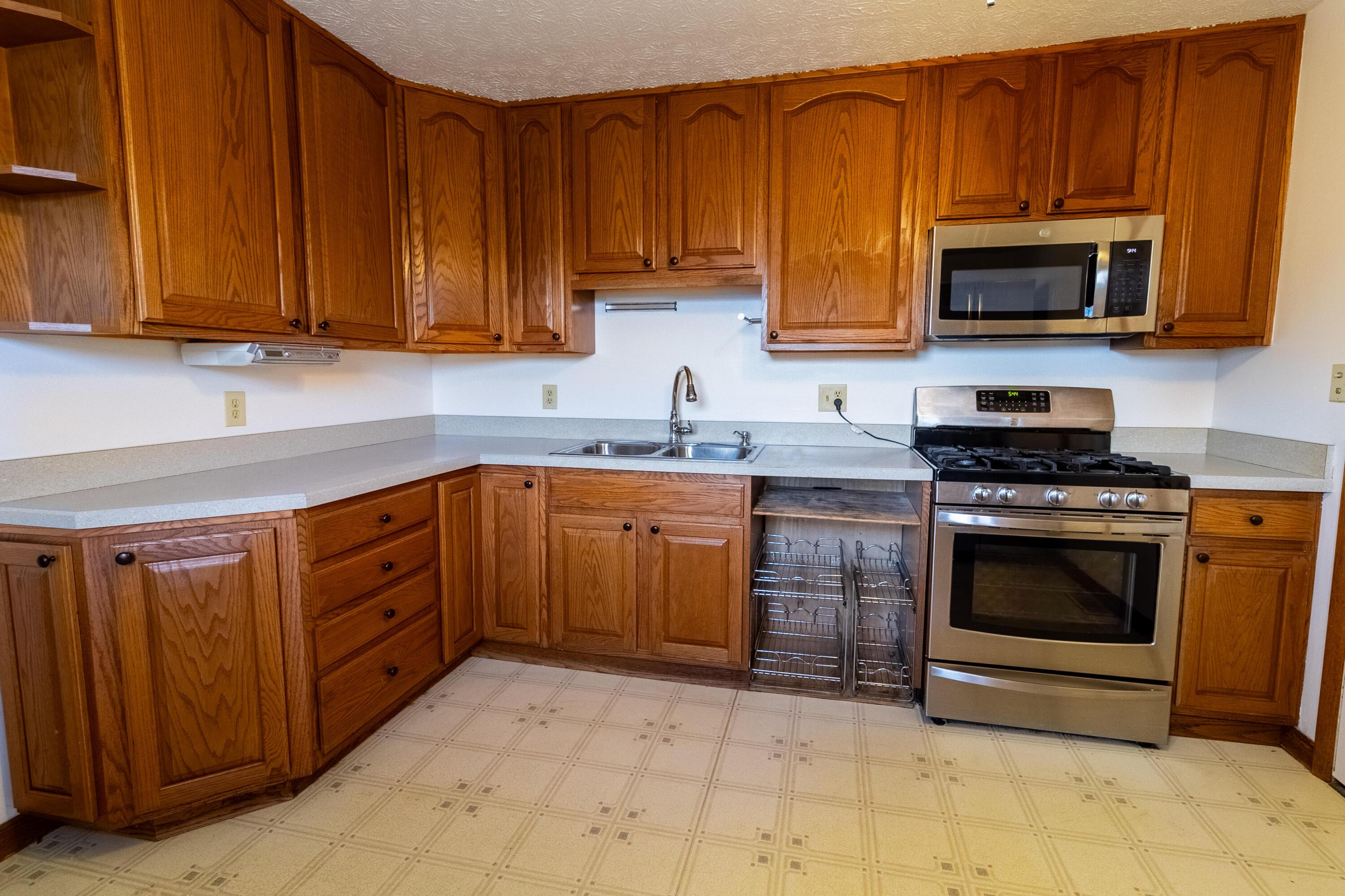 120 Ziegler Avenue Property Photo 7