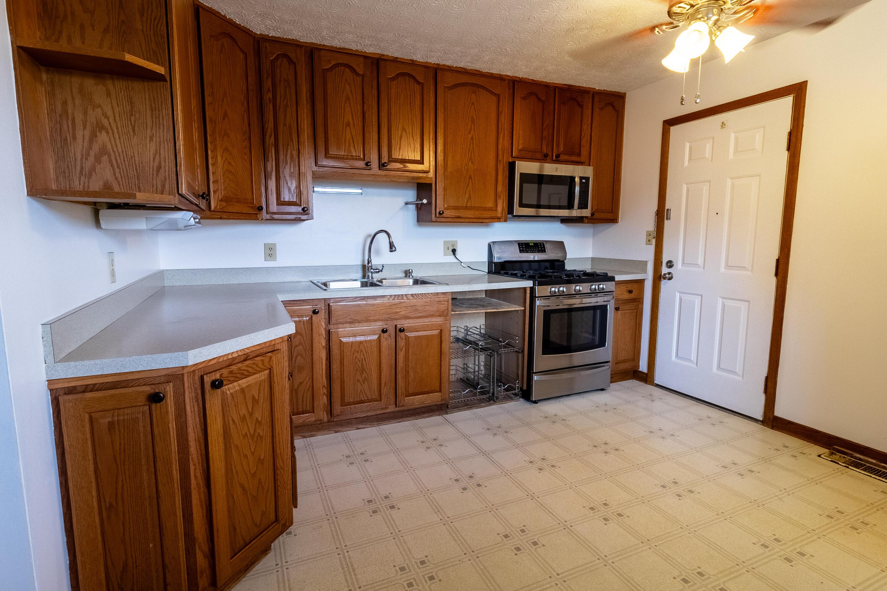 120 Ziegler Avenue Property Photo 8