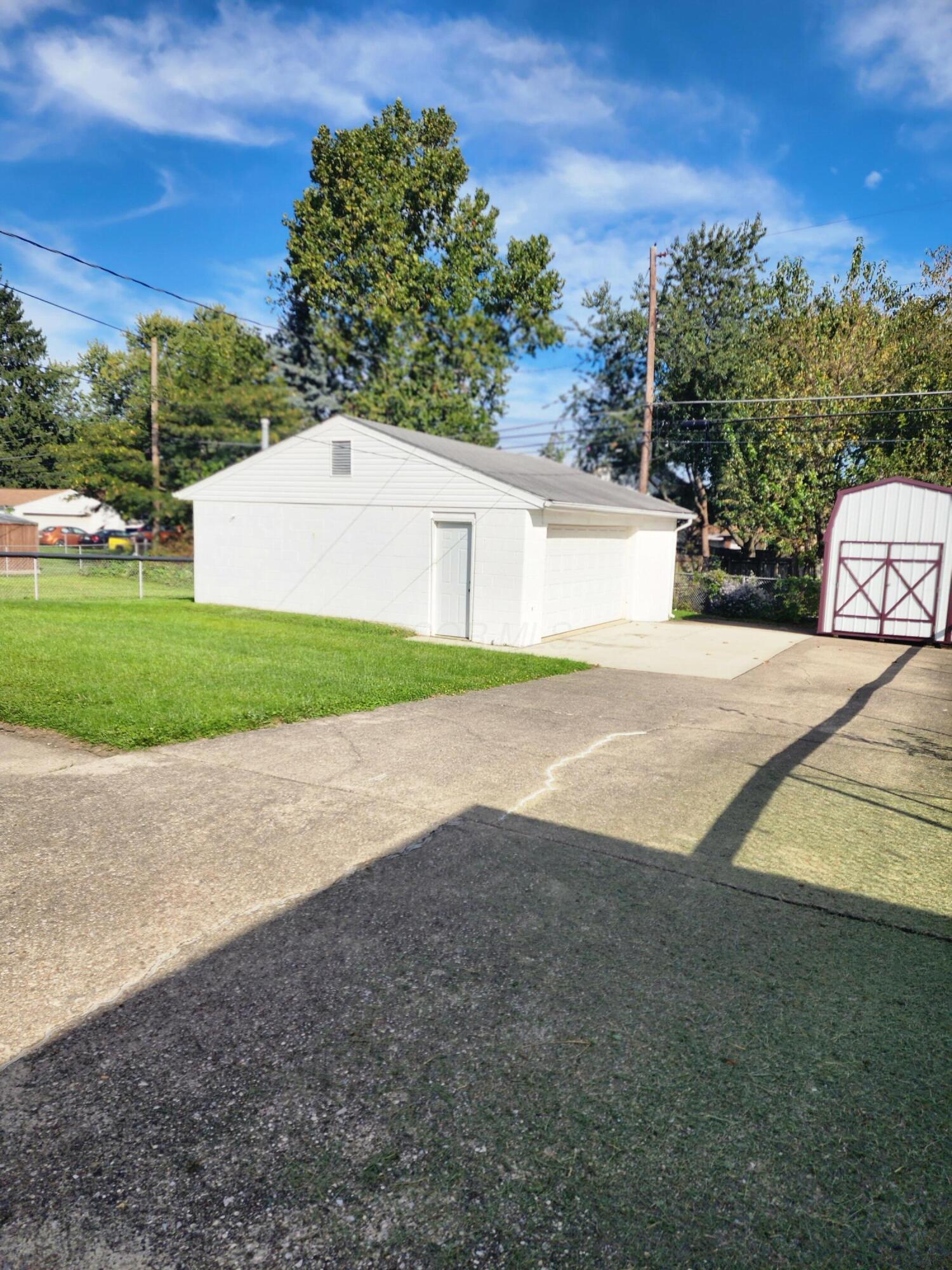 120 Ziegler Avenue Property Photo 23