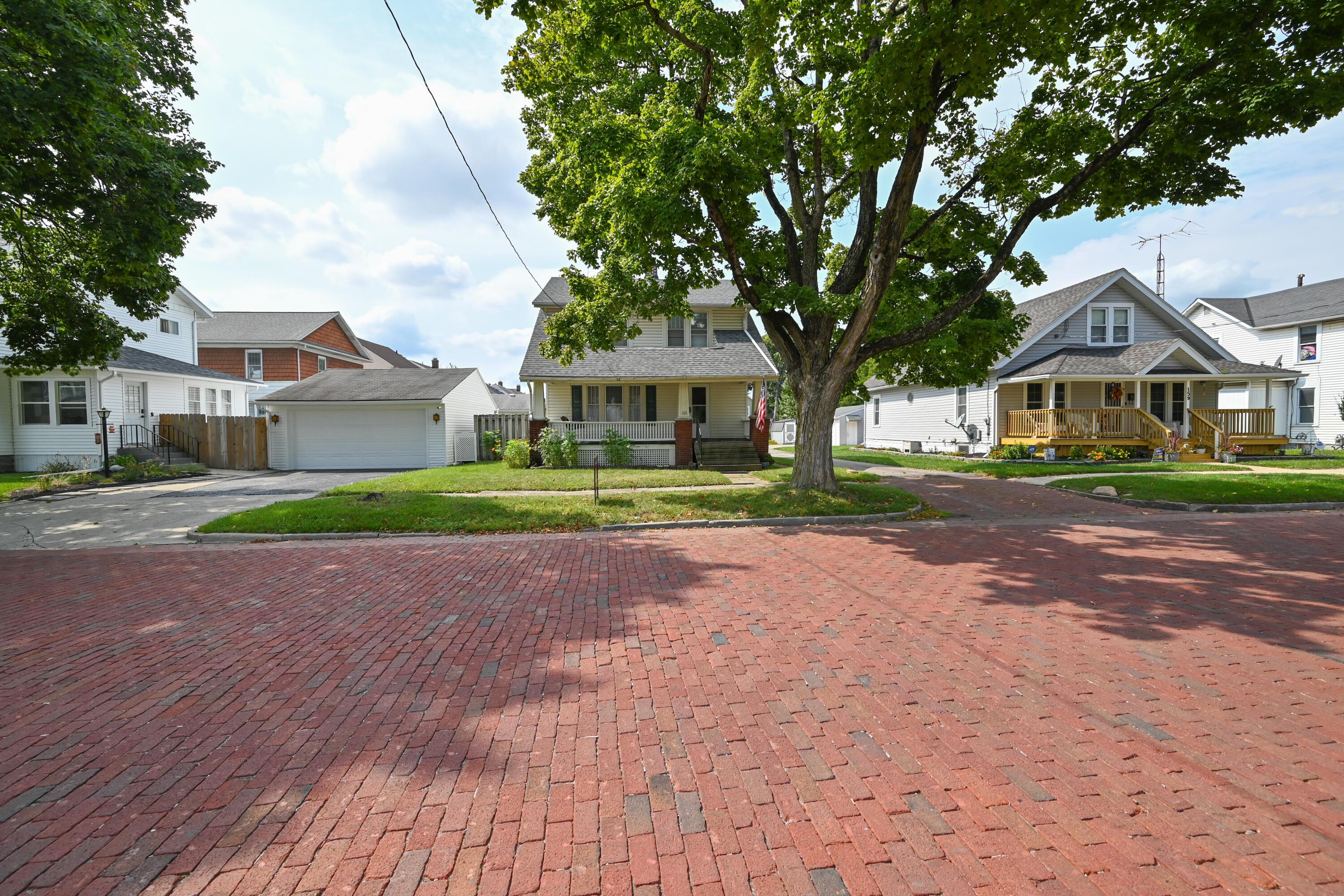 163 Merchant Avenue Property Photo 3