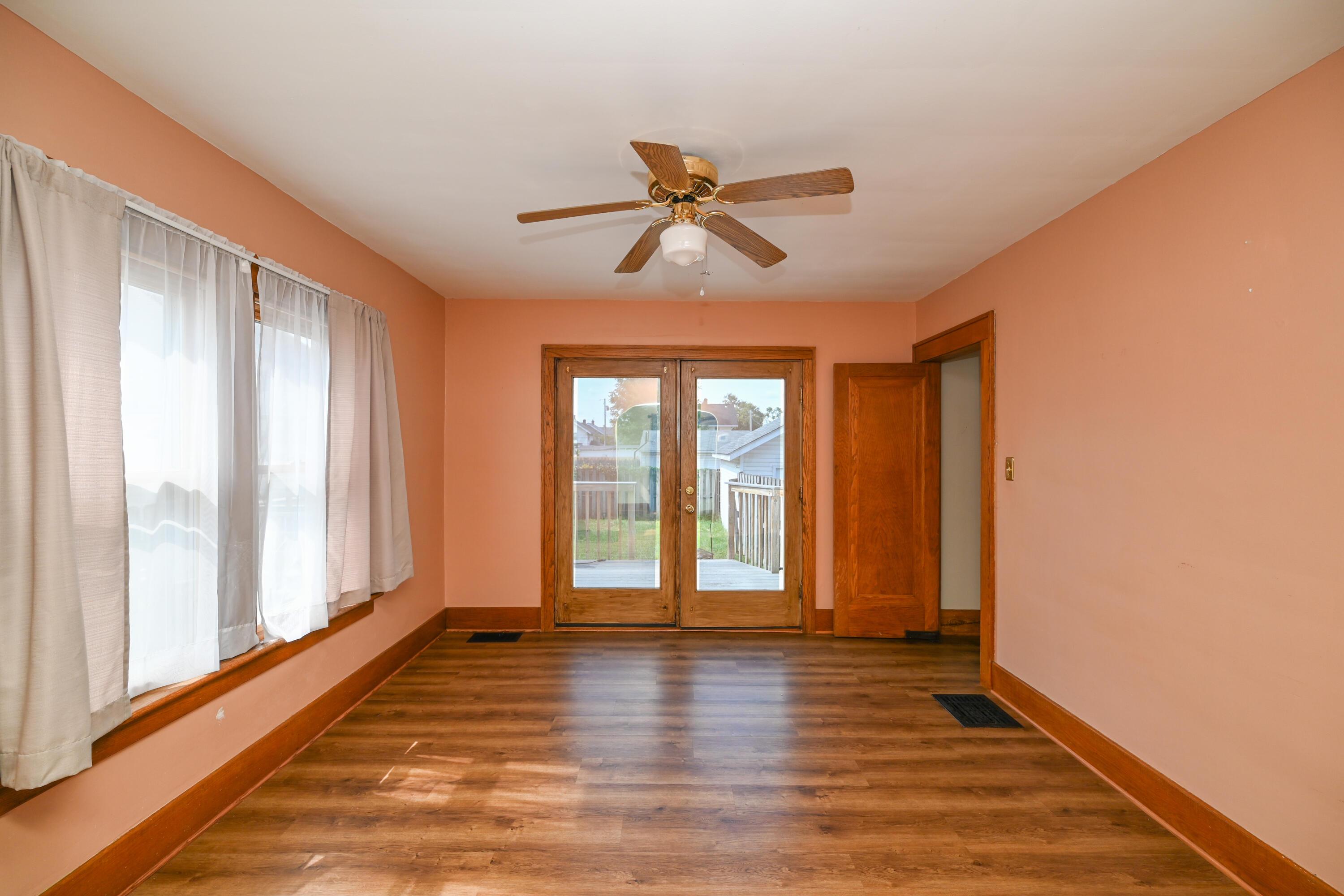 163 Merchant Avenue Property Photo 19