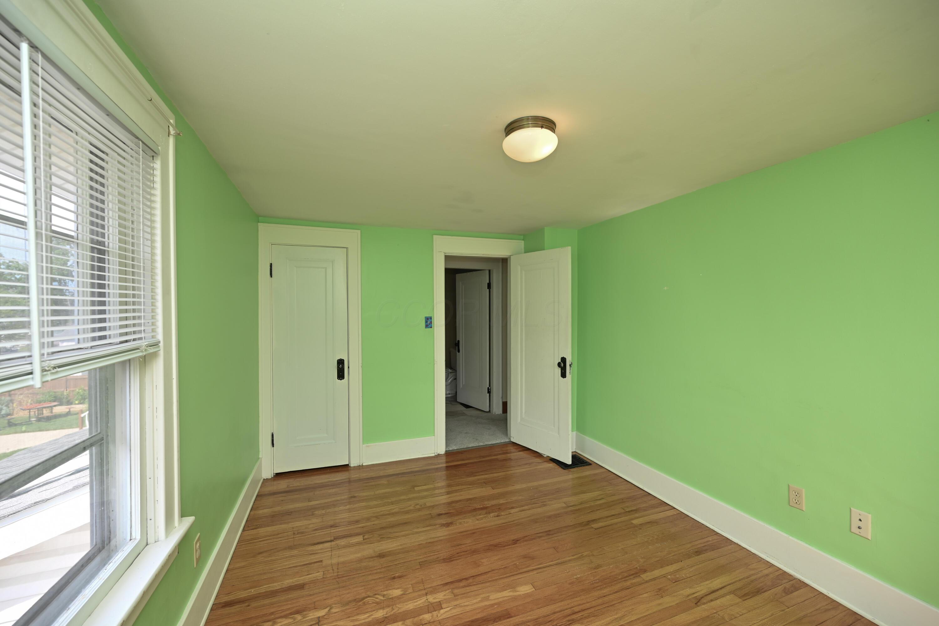 163 Merchant Avenue Property Photo 30