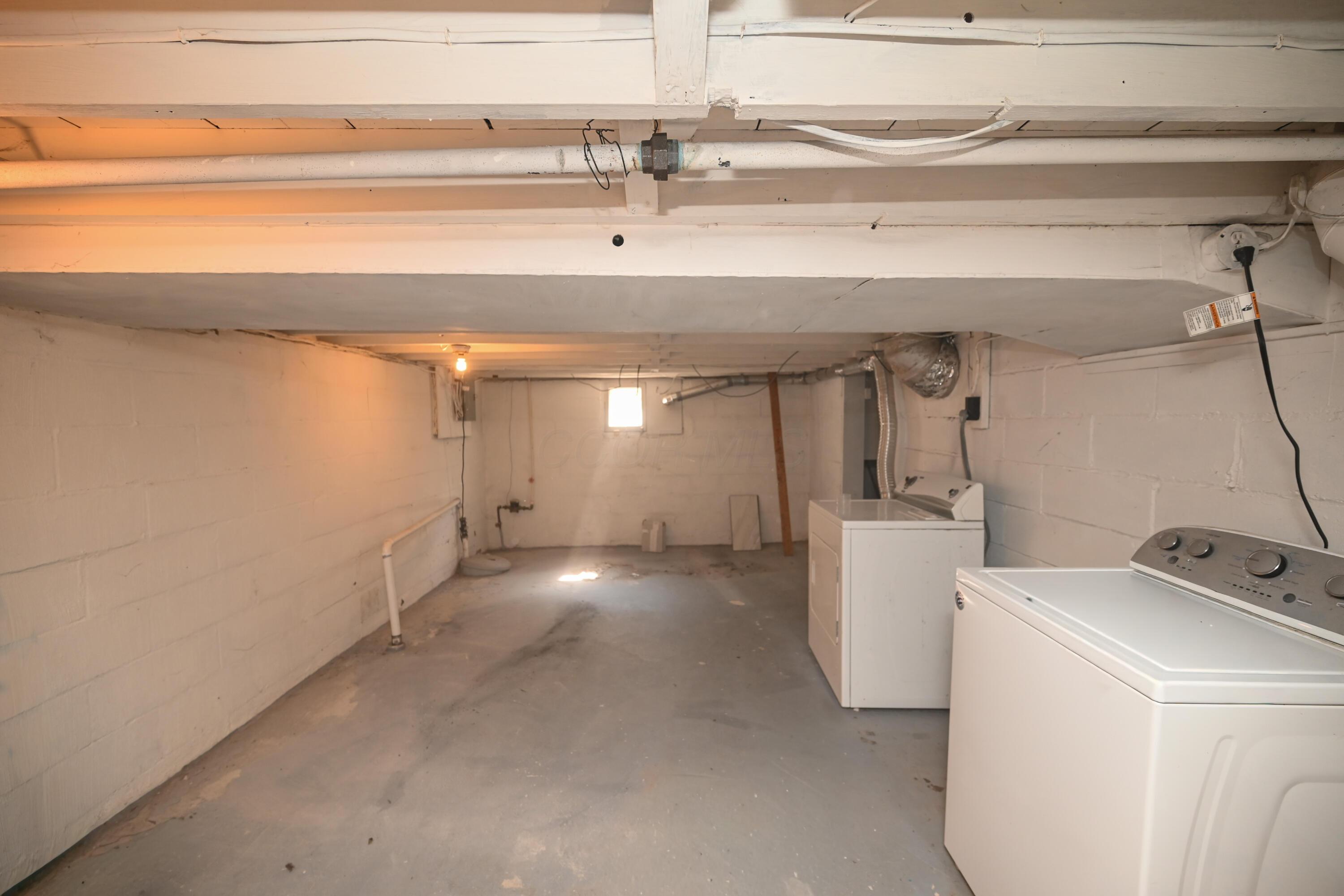 163 Merchant Avenue Property Photo 33