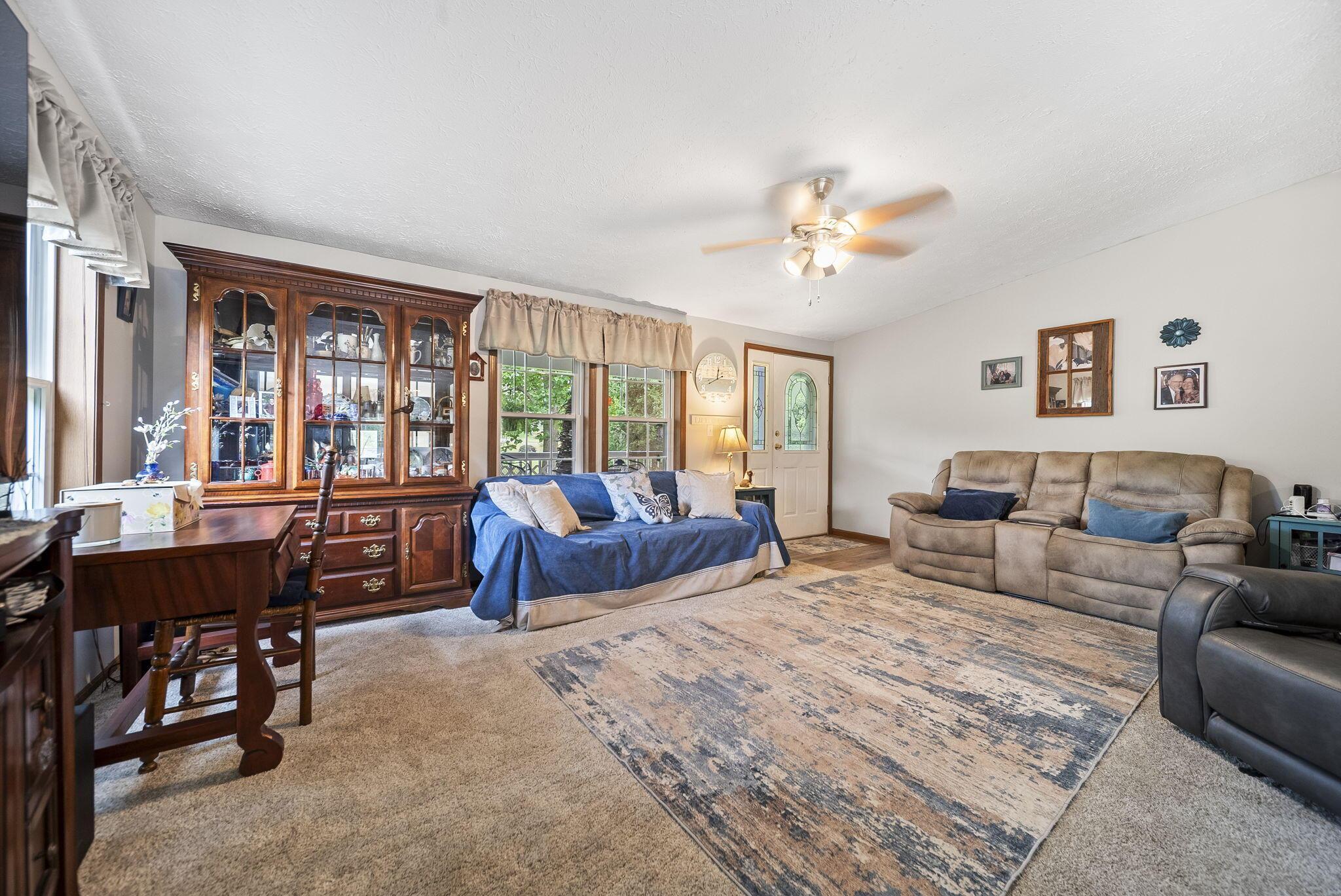 2924 Dutch Run Road Property Photo 4