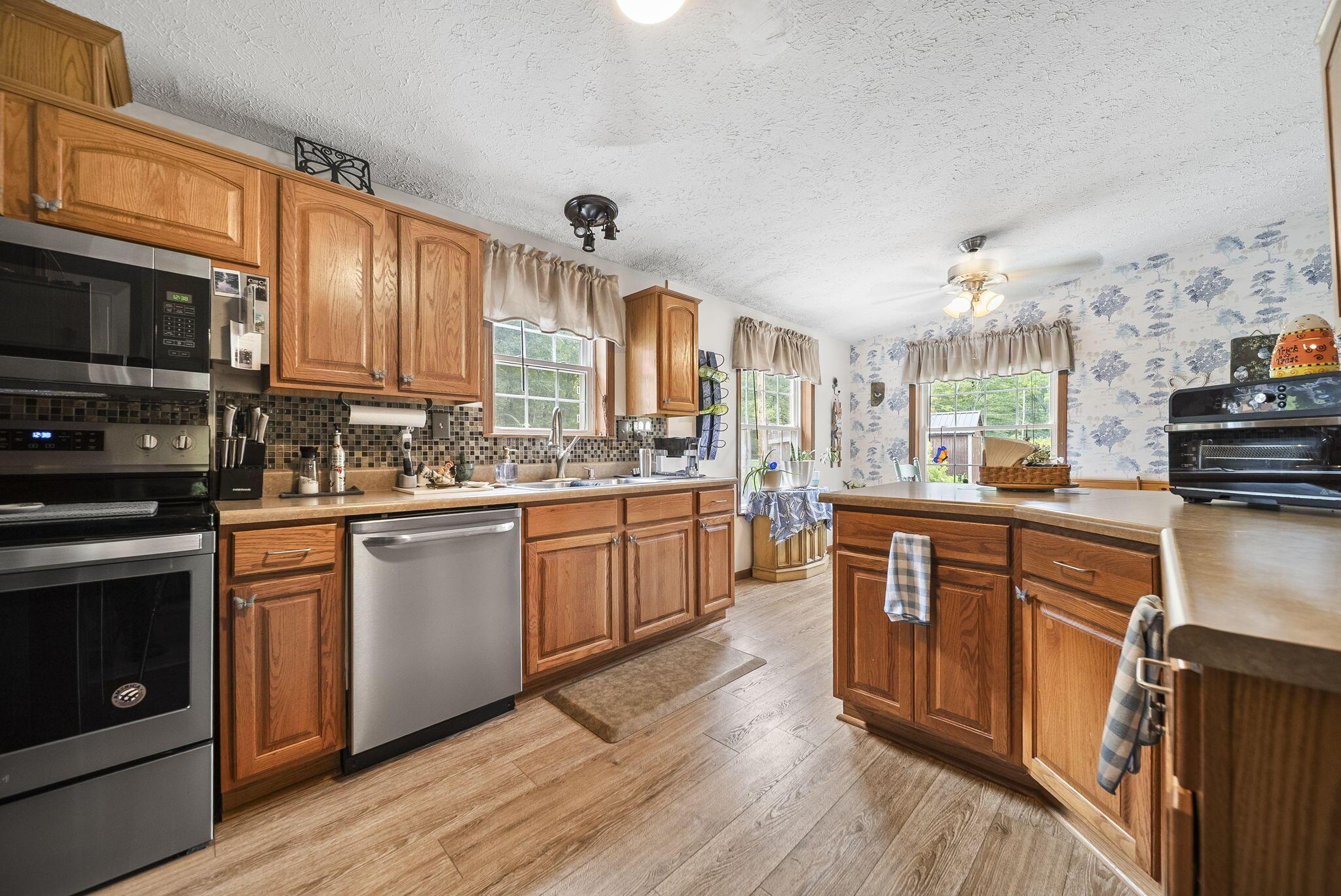 2924 Dutch Run Road Property Photo 6