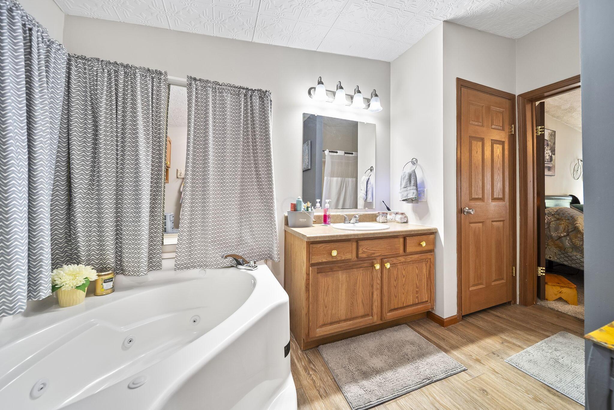 2924 Dutch Run Road Property Photo 16