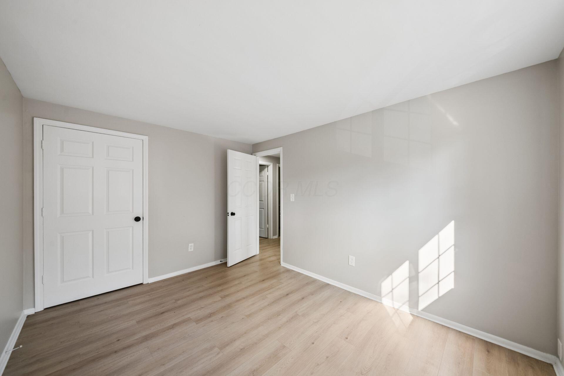 5000 Albany Drive Property Photo 15