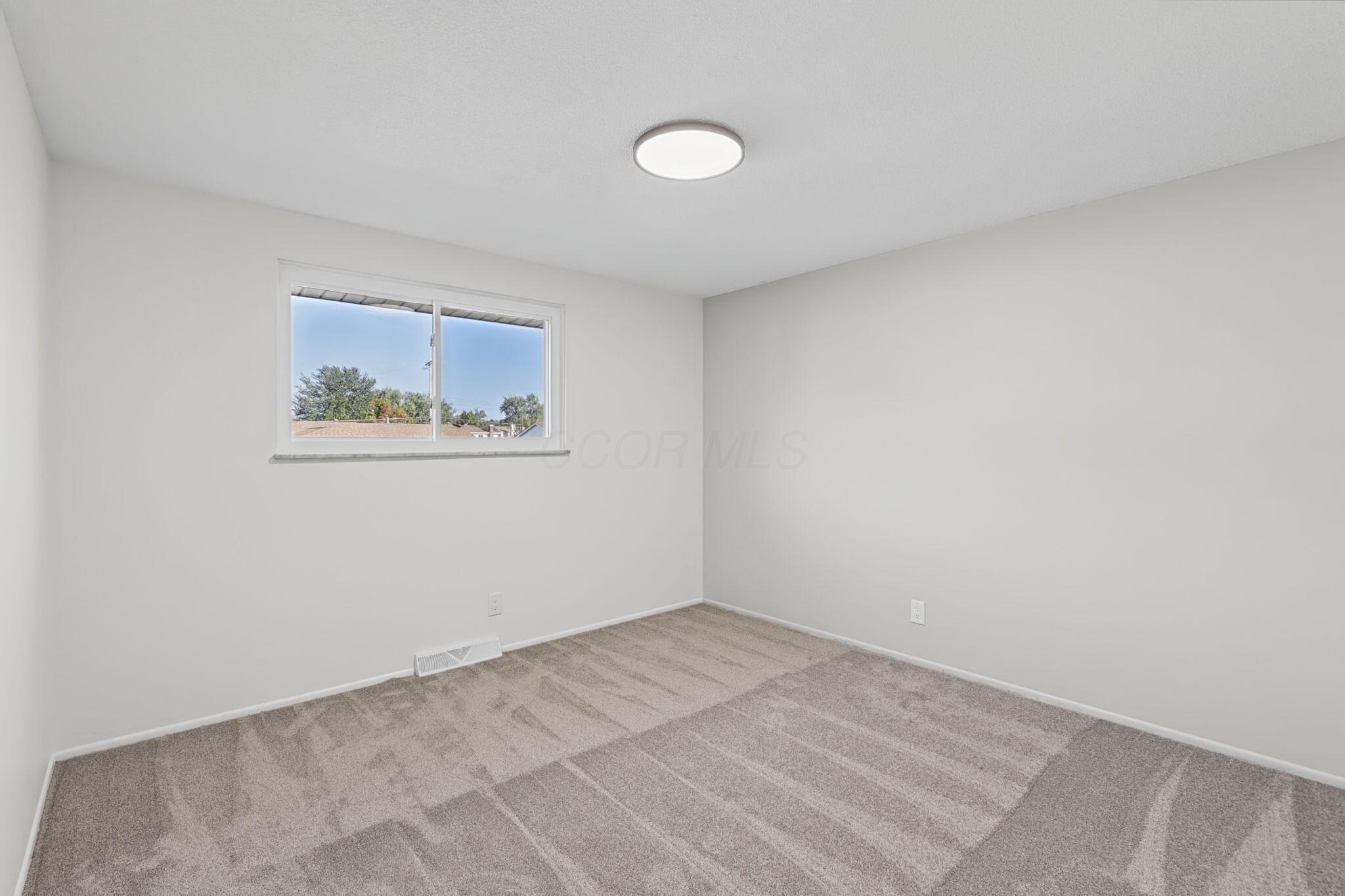 4835 Northtowne Boulevard Property Photo 19