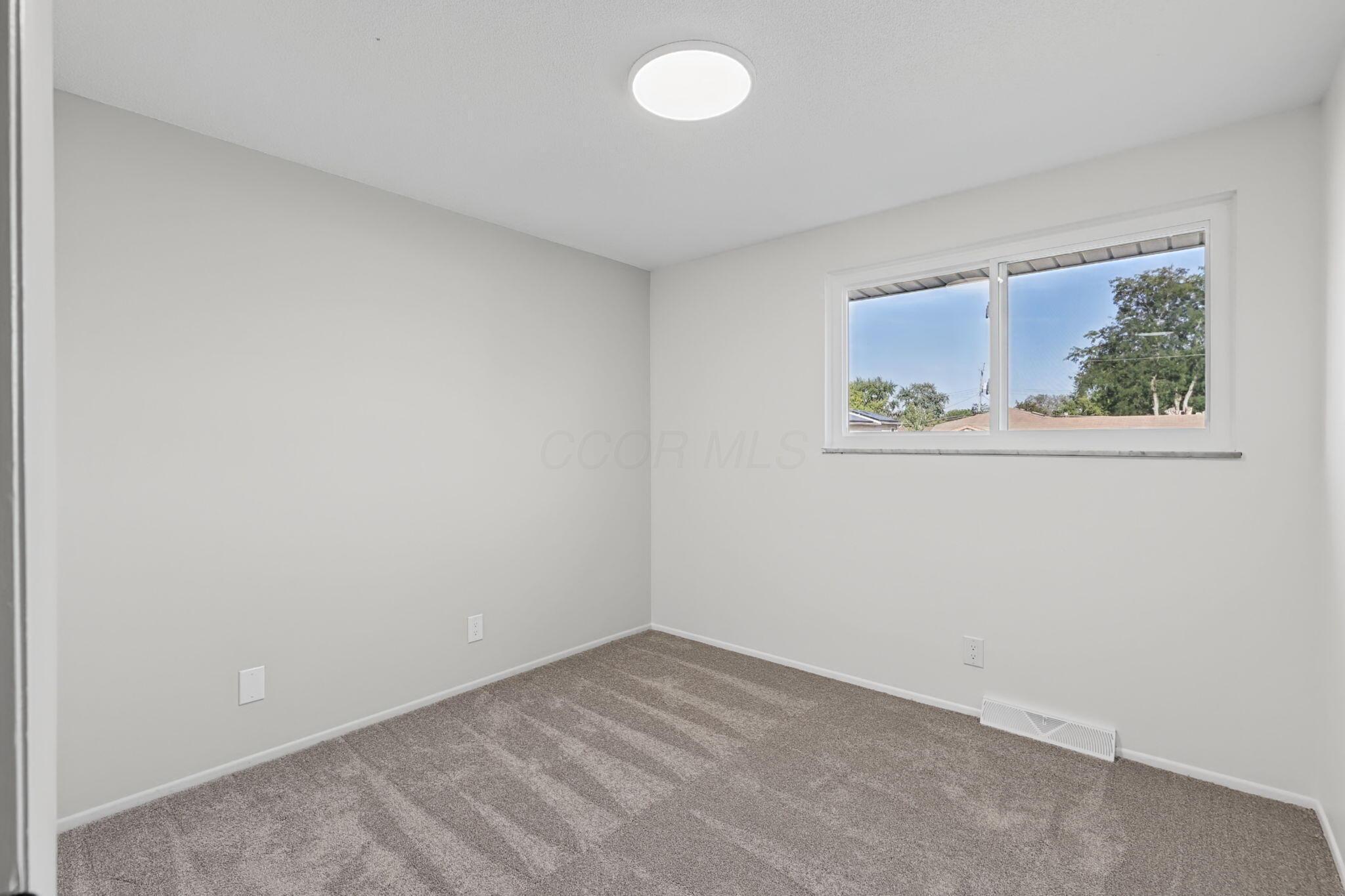 4835 Northtowne Boulevard Property Photo 20