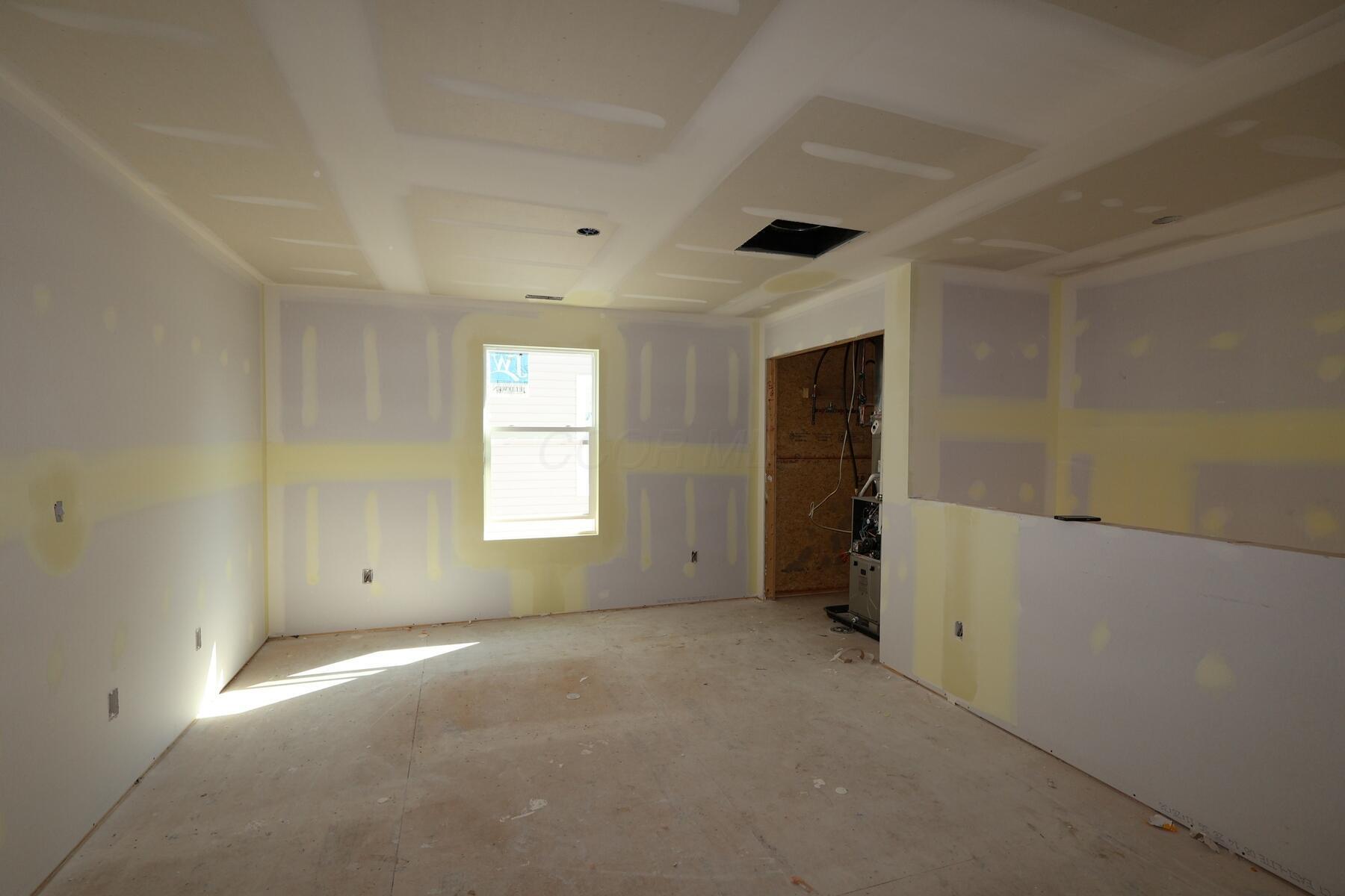 1105 Brittany Drive Property Photo 6