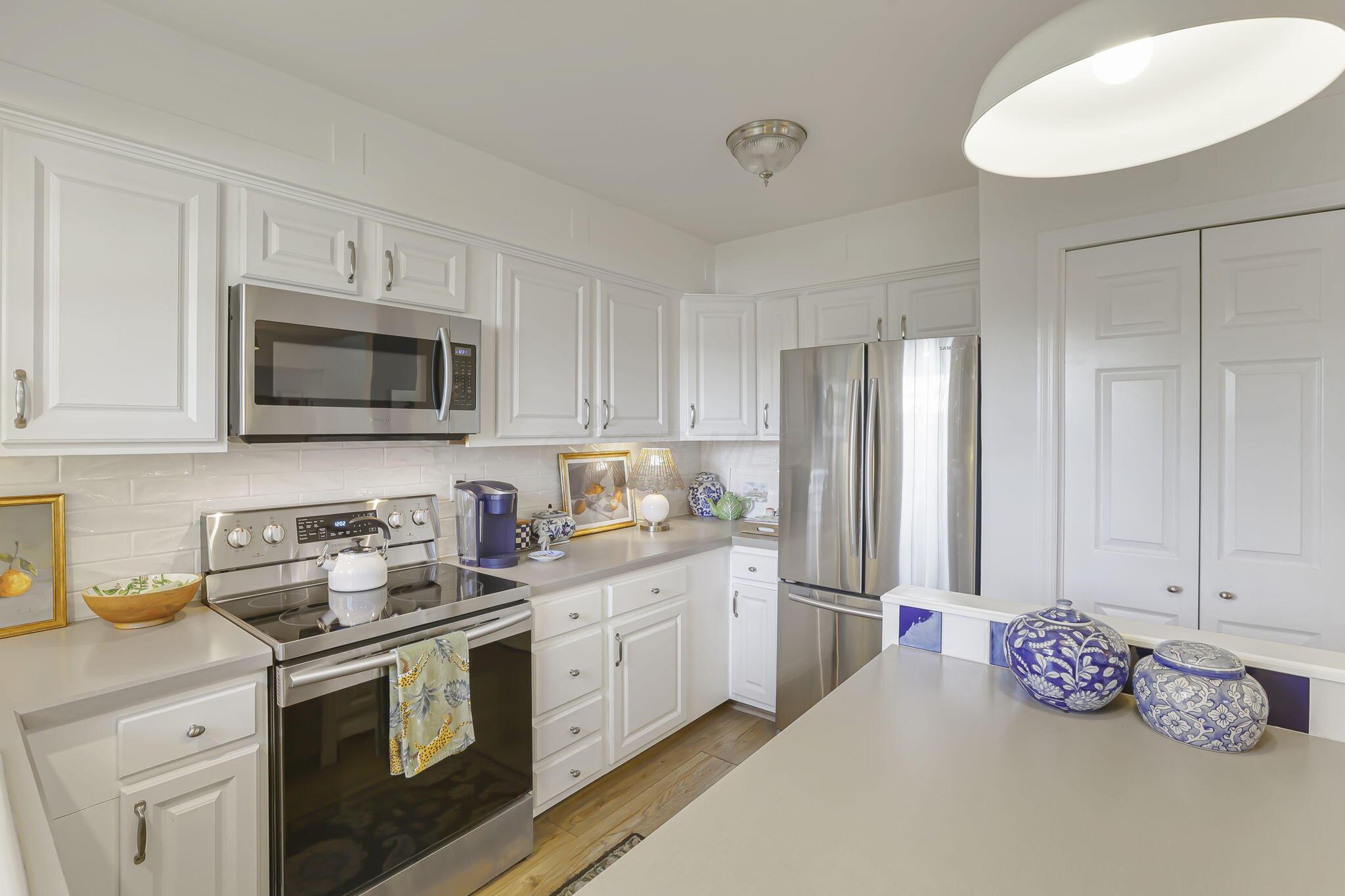413 N High Street Property Photo 23