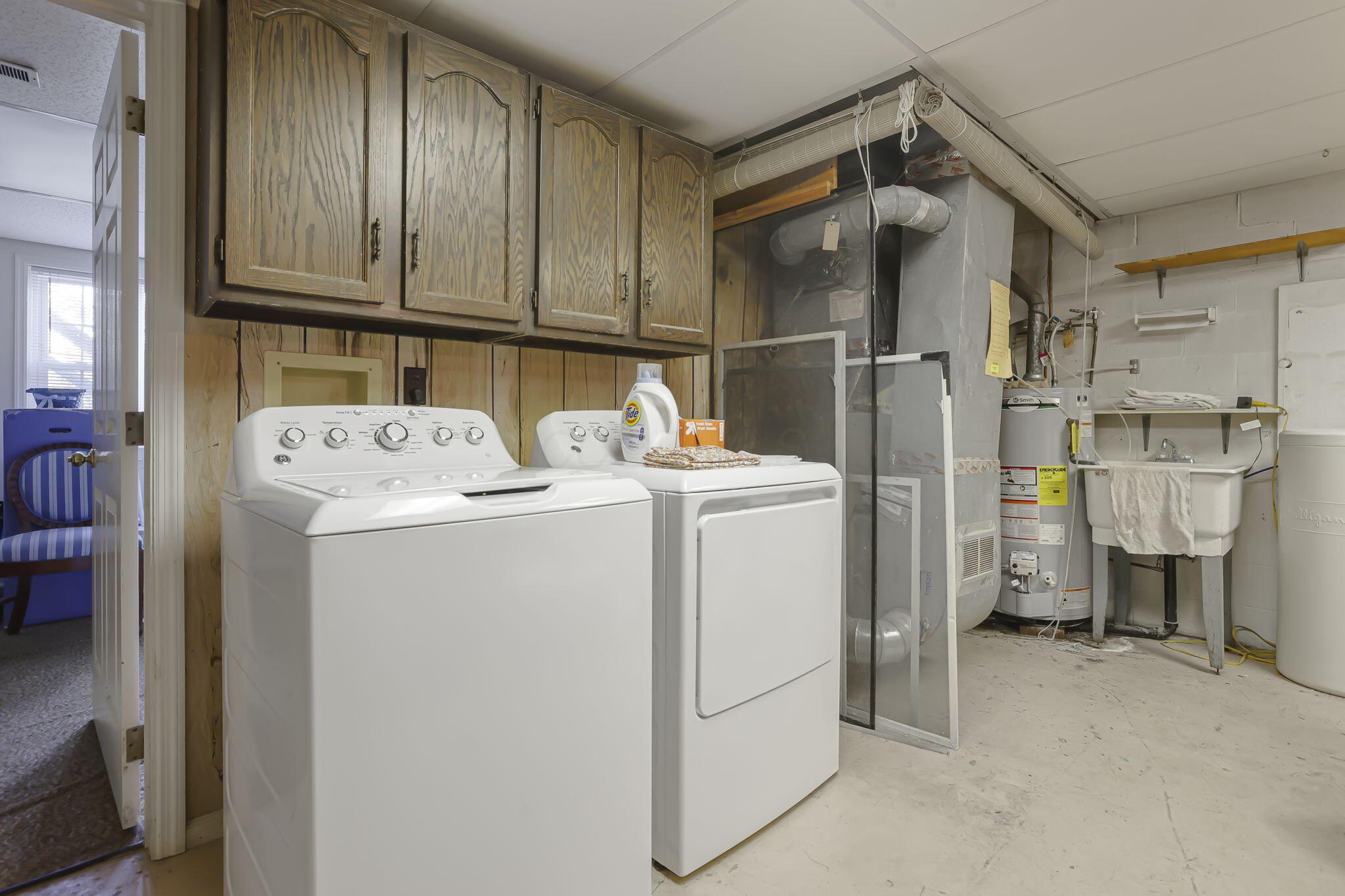 413 N High Street Property Photo 41