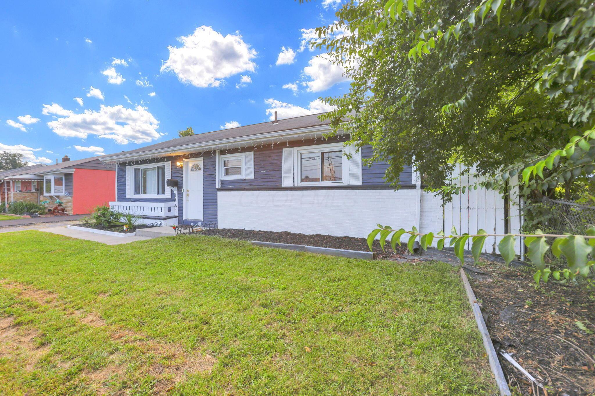 1461 Courtright Road Property Photo 3