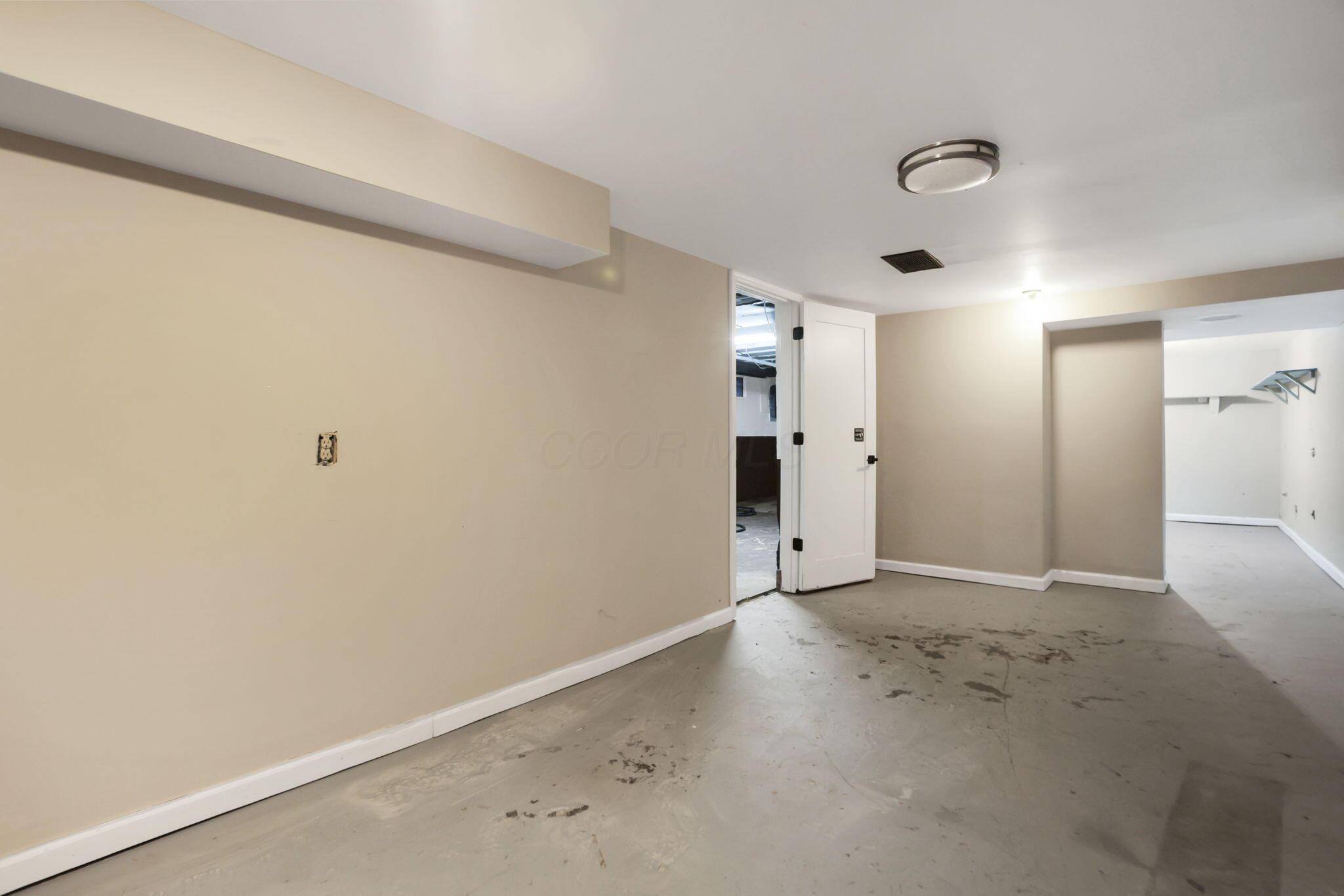 1461 Courtright Road Property Photo 29