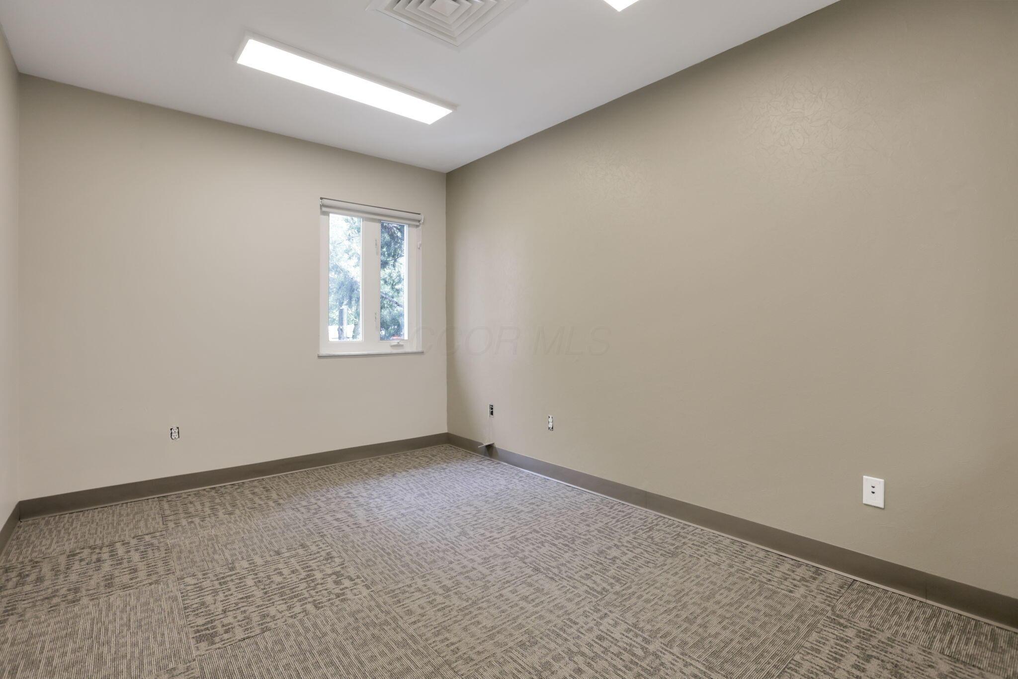 3070 Riverside Drive Property Photo 46