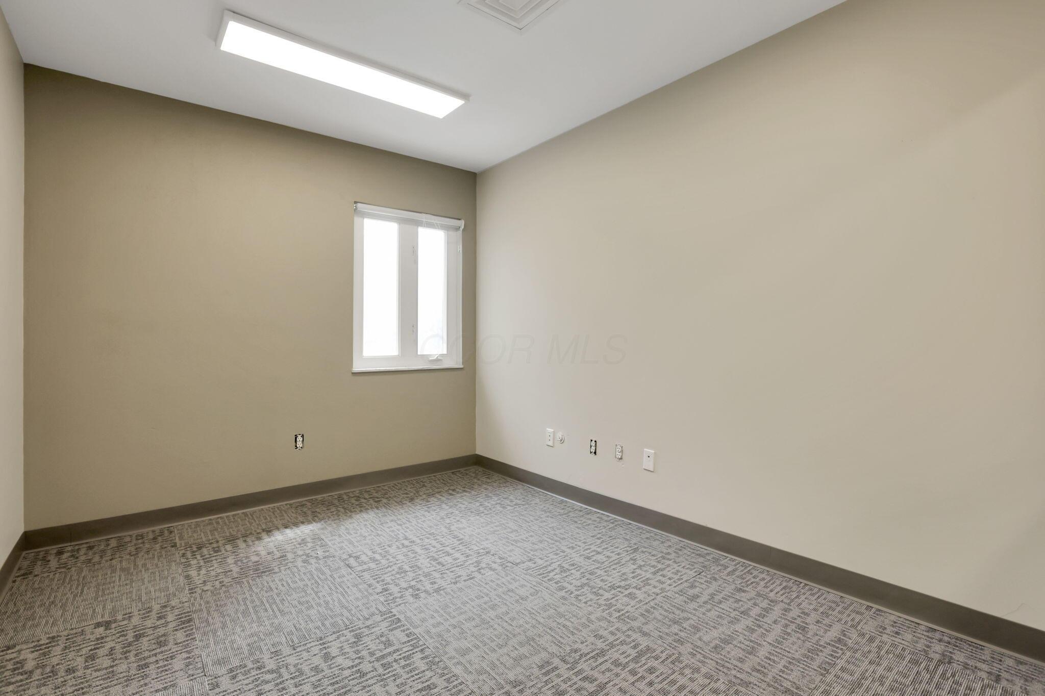 3070 Riverside Drive Property Photo 48