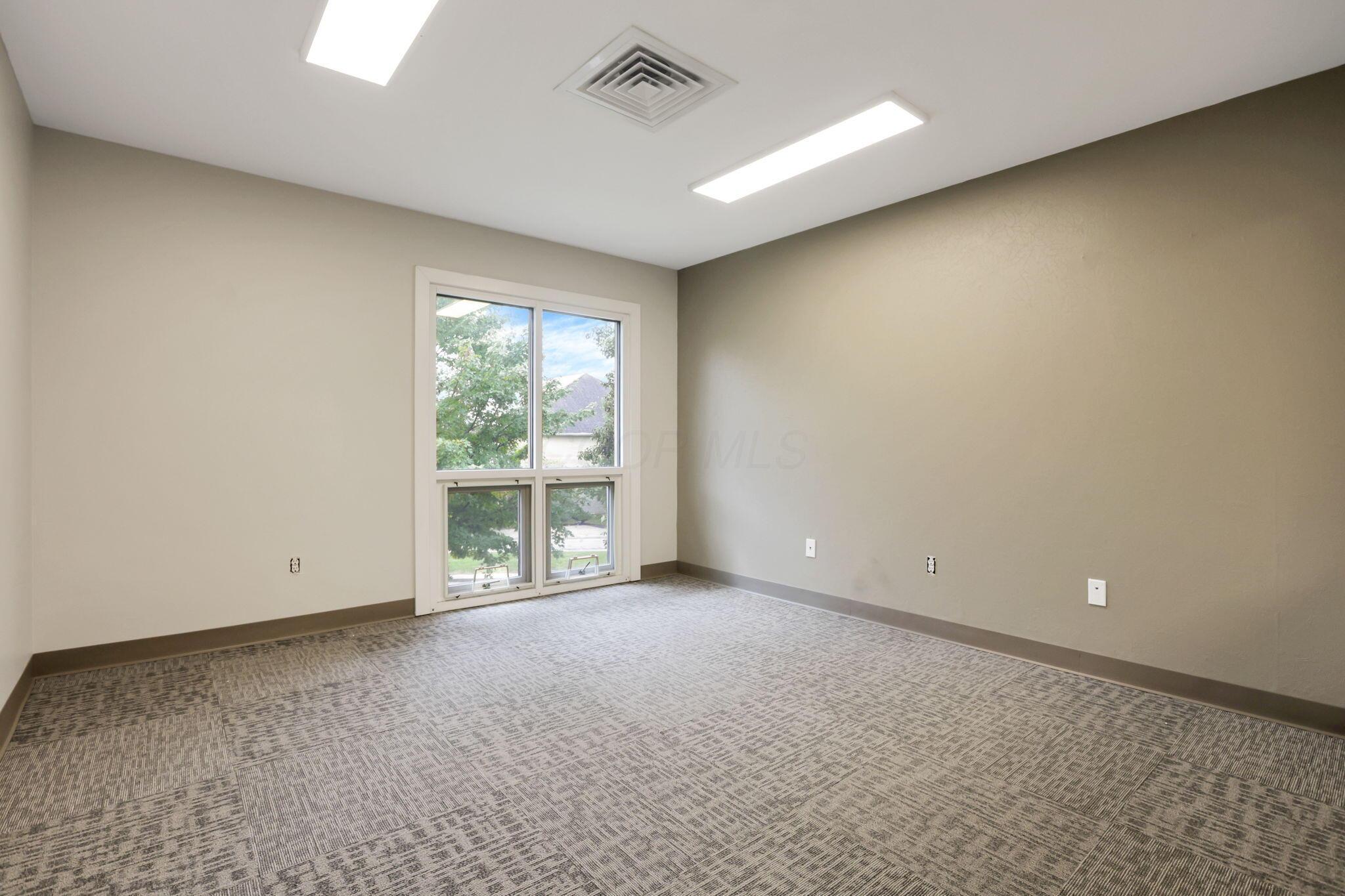 3070 Riverside Drive Property Photo 53