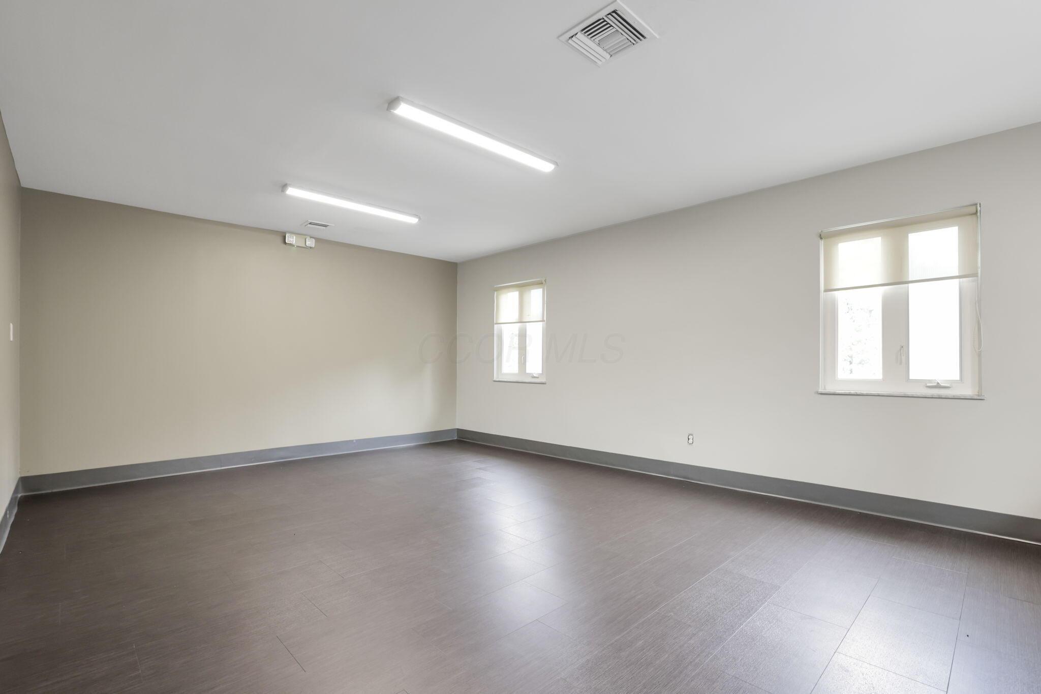 3070 Riverside Drive Property Photo 57