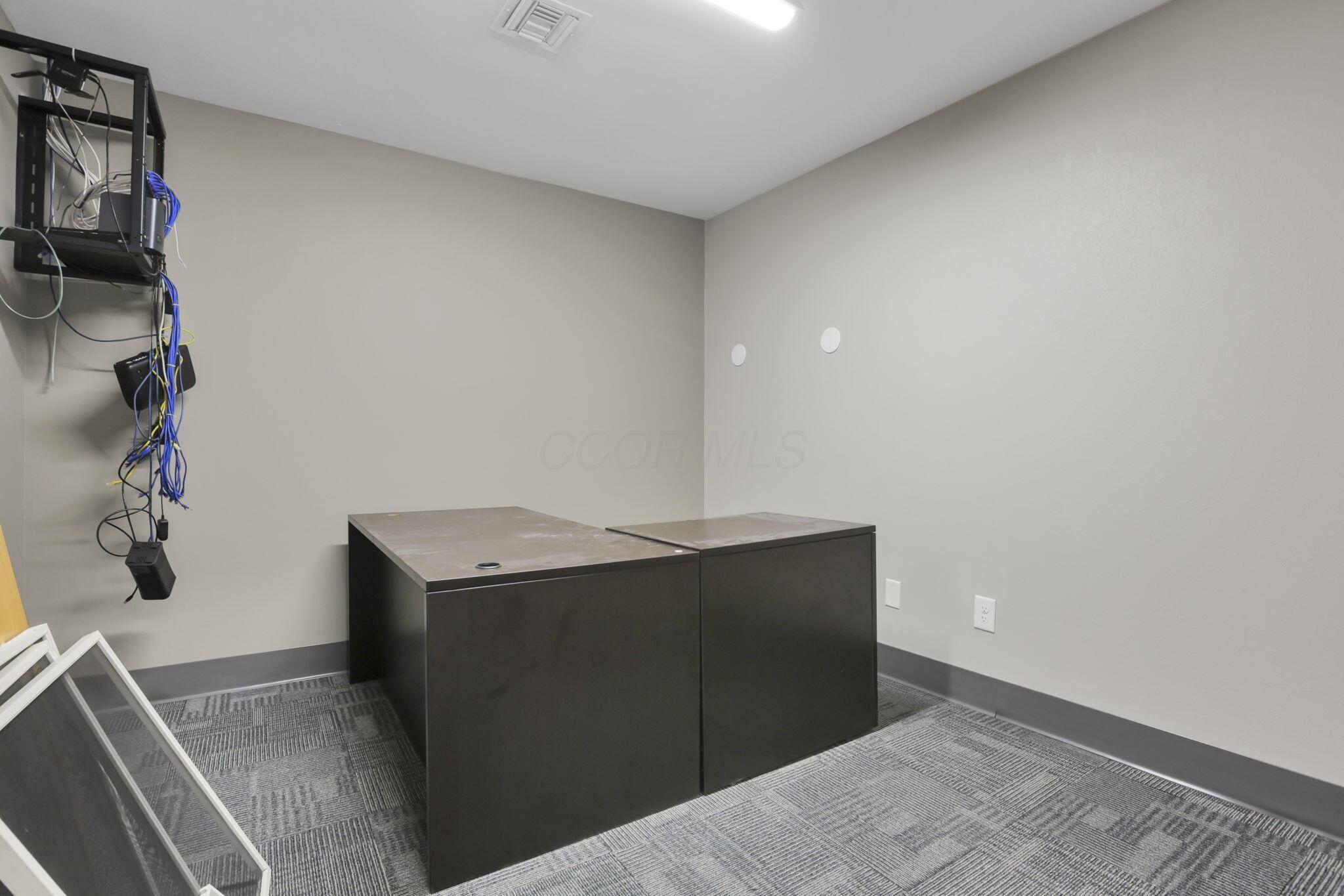 3070 Riverside Drive Property Photo 66