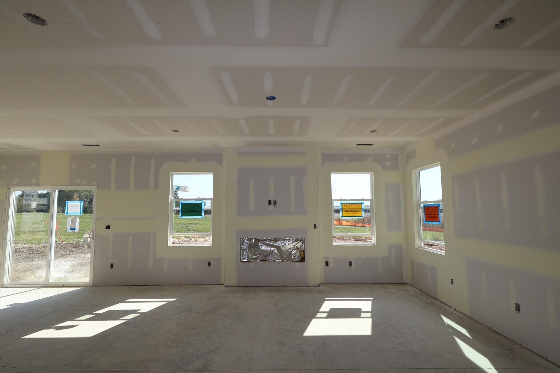1146 Brittany Drive Property Photo 3