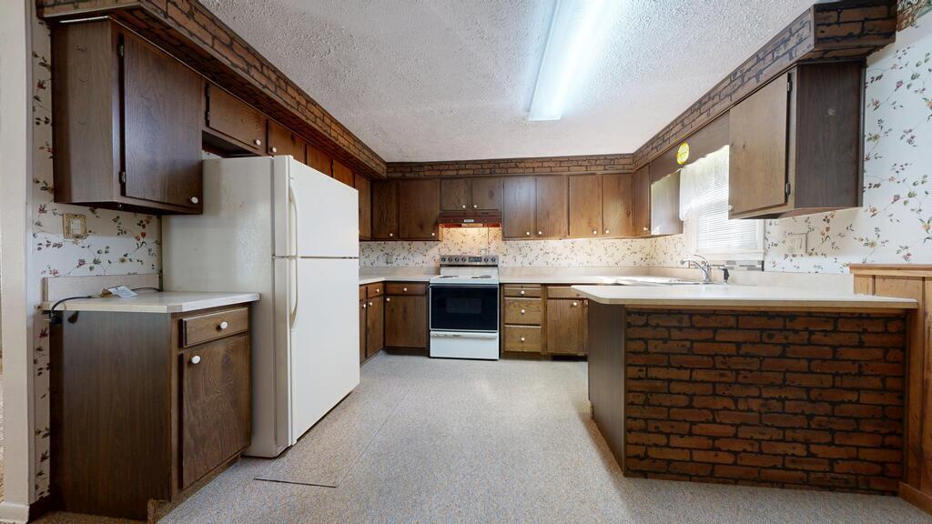 483 Davidson Street Property Photo 6