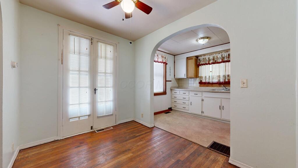 483 Davidson Street Property Photo 14
