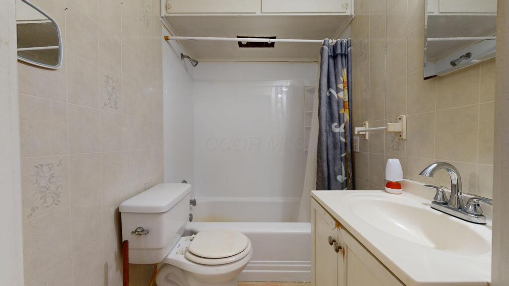 483 Davidson Street Property Photo 17