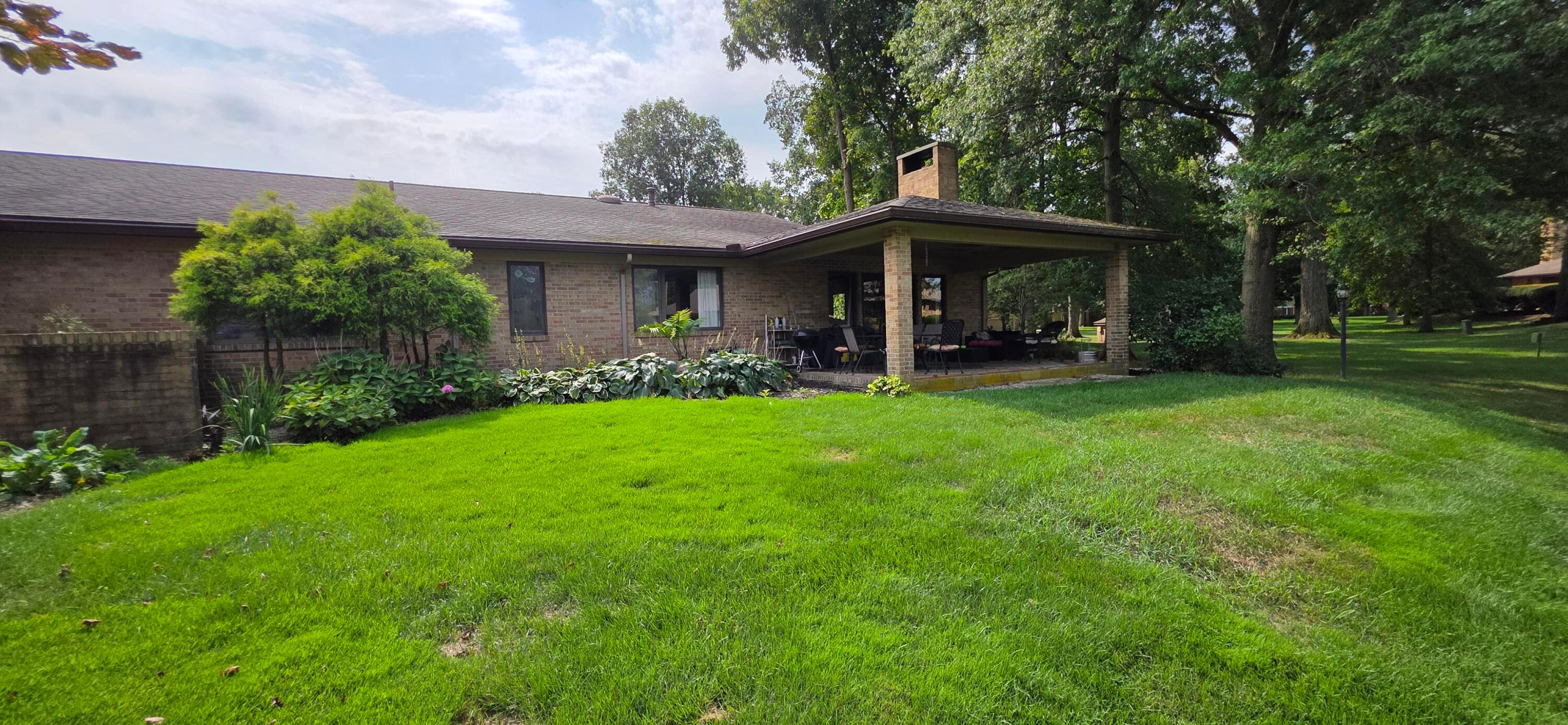 1410 Woodridge Road Property Photo 1