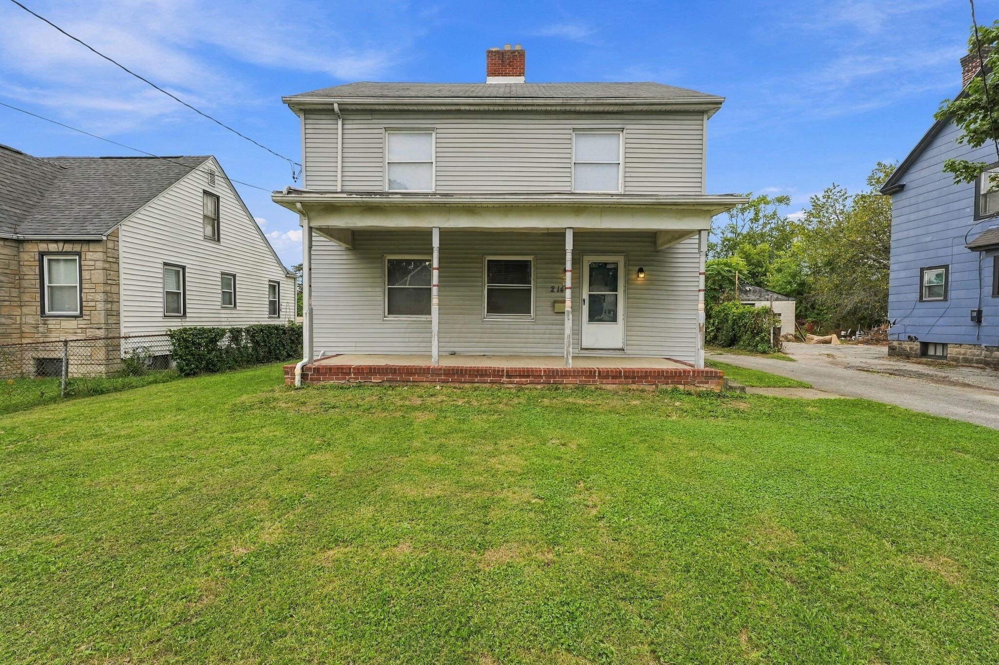 2146 Leonard Avenue Property Photo 1