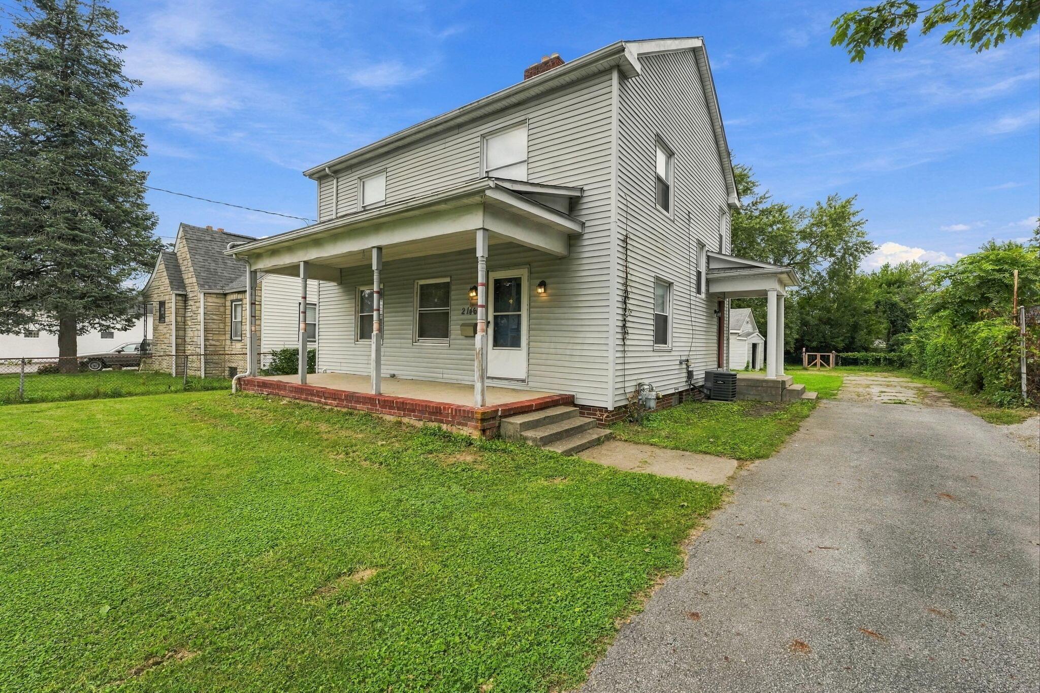 2146 Leonard Avenue Property Photo 2