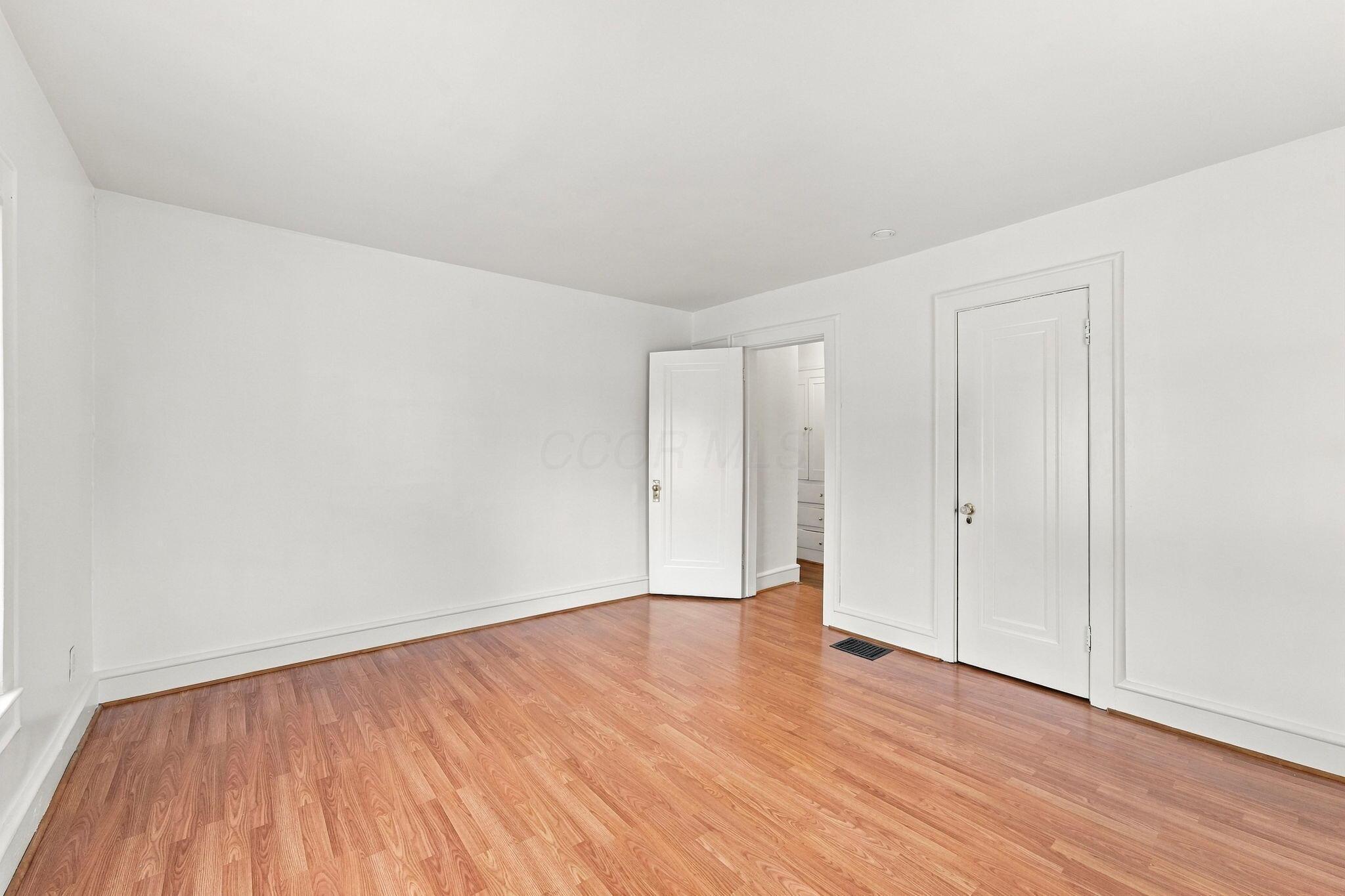 2146 Leonard Avenue Property Photo 23