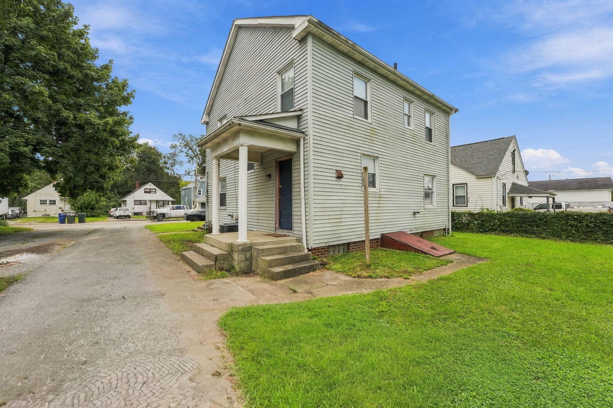 2146 Leonard Avenue Property Photo 41